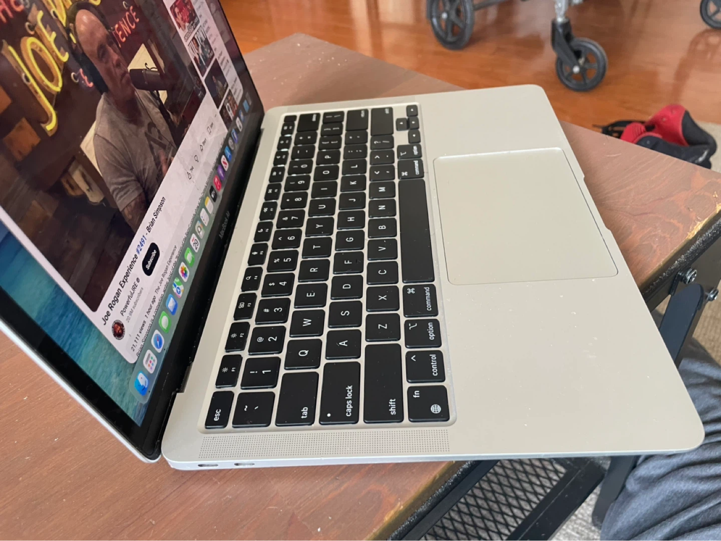 Apple MacBook Air M1, 2020 - photo 2
