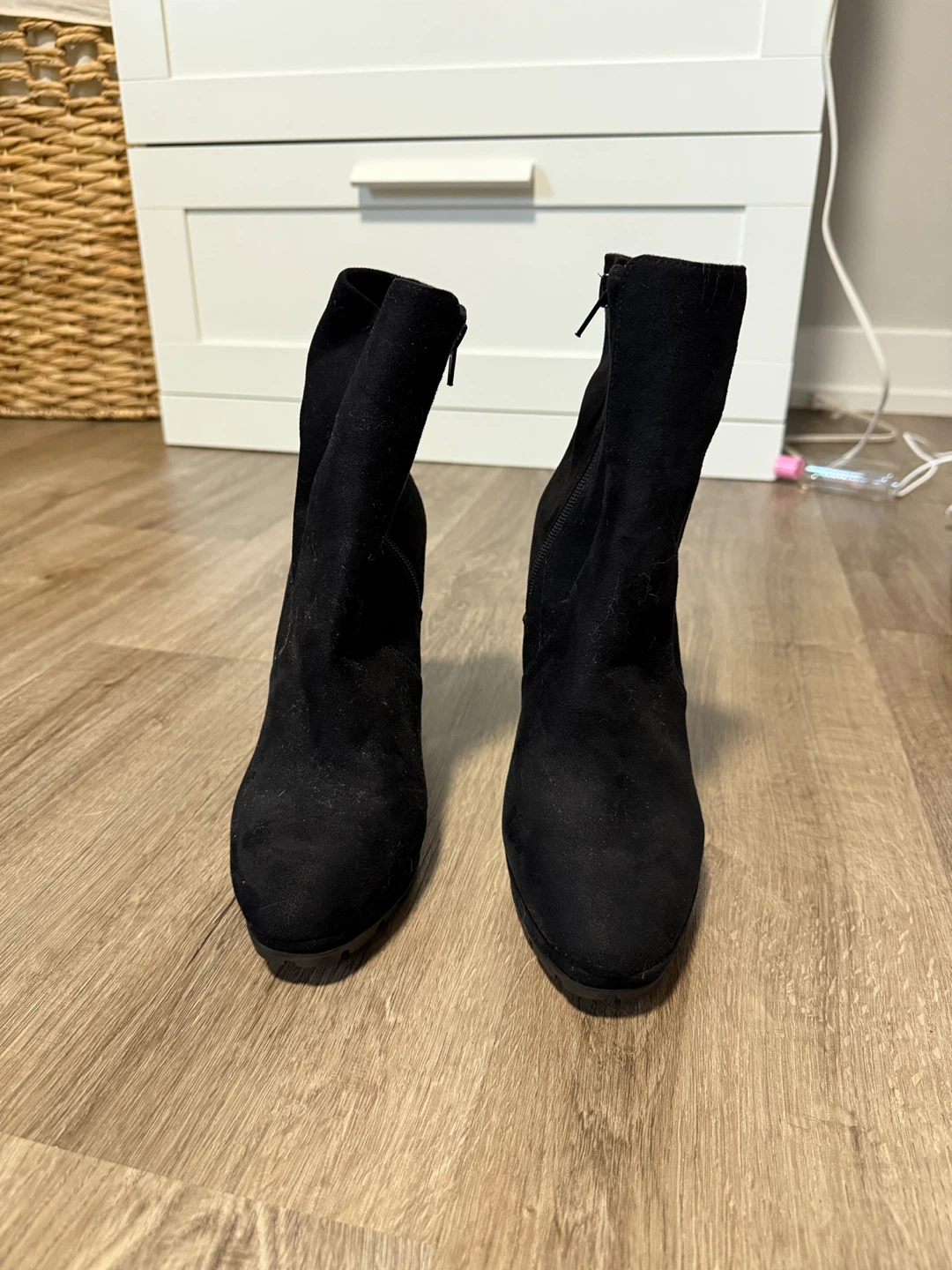 ALDO Non-Slip Black Suede Heeled Ankle Boots - photo 2