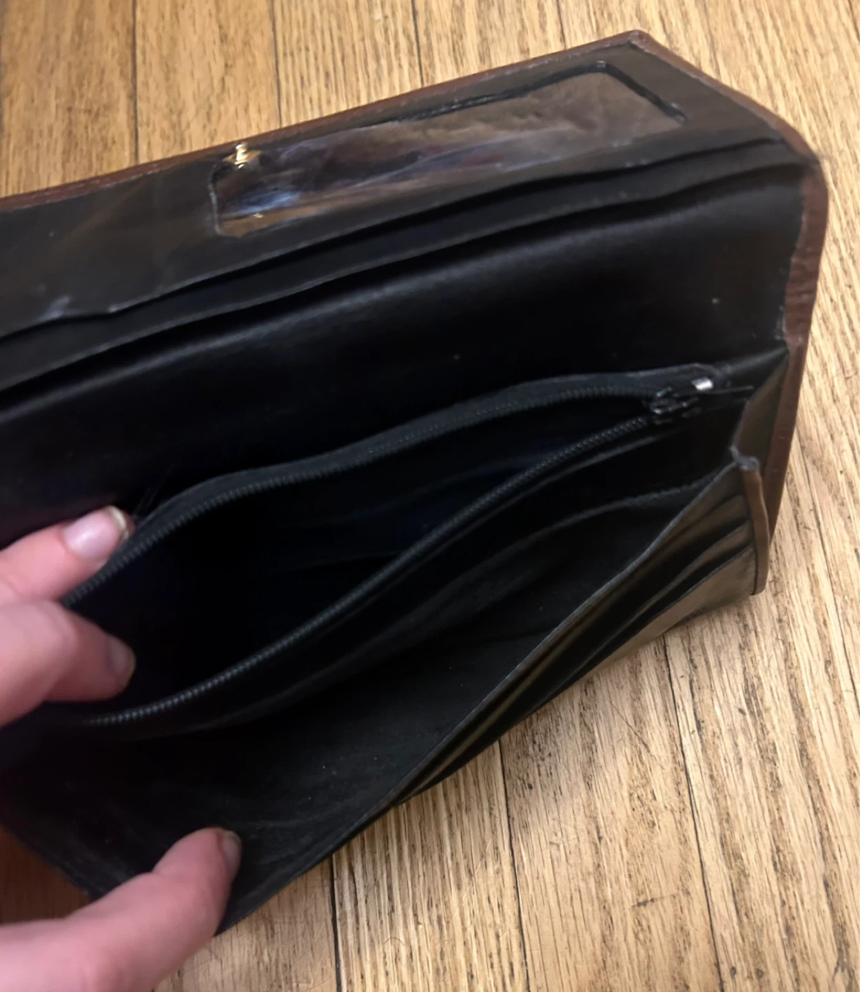Vintage Aquascutum Black Leather Clutch Wallet - photo 4