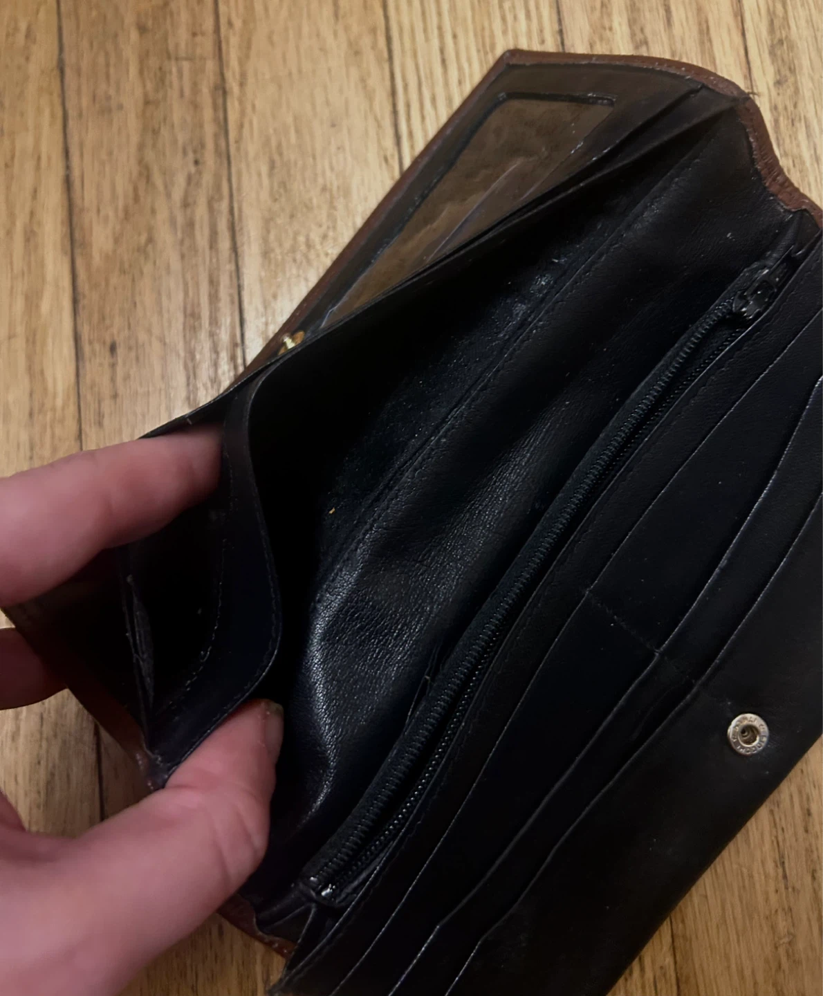 Vintage Aquascutum Black Leather Clutch Wallet - photo 5