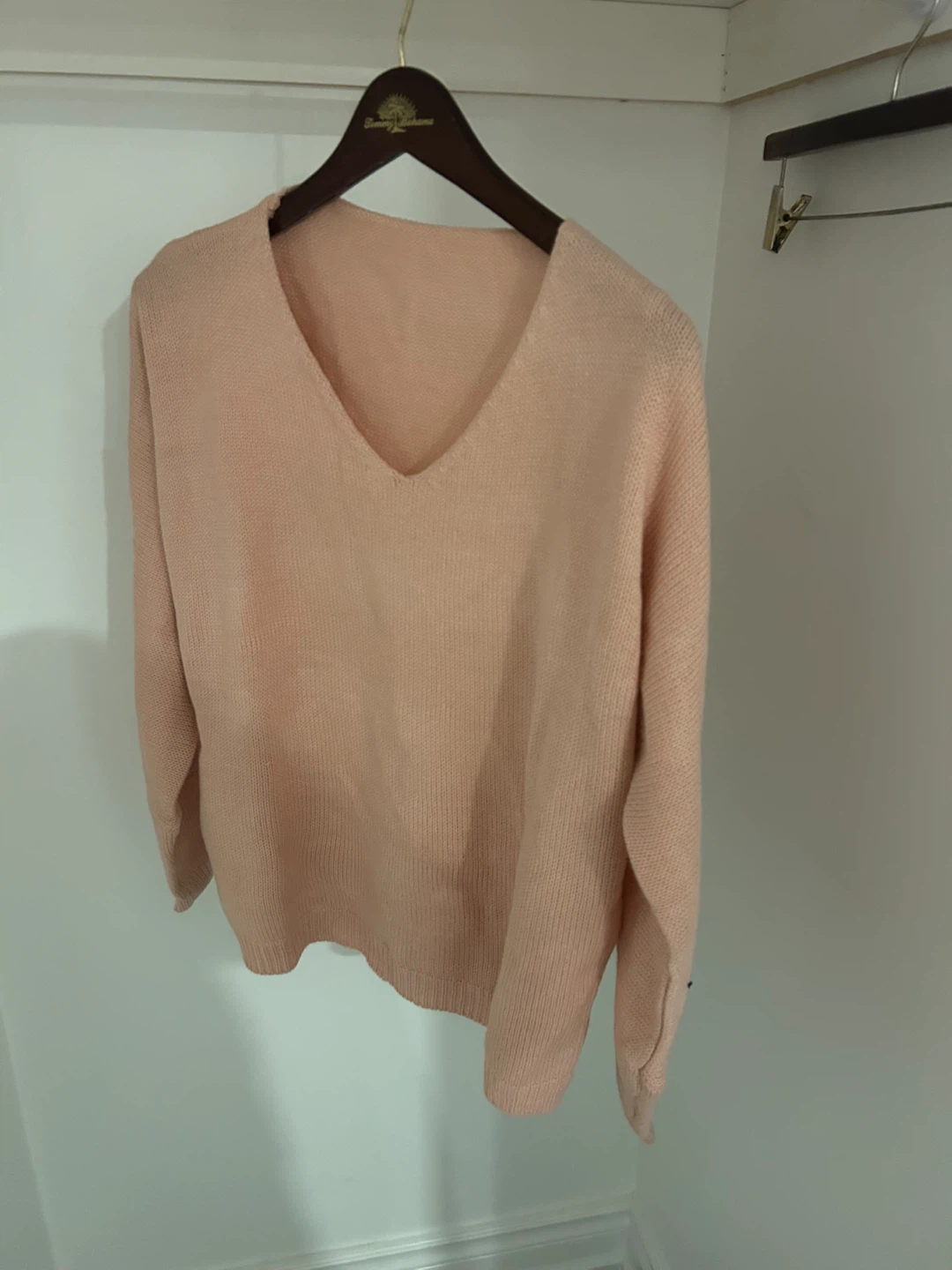 Outfit 3 pce. long sleeved shirt , skirt and sweater pink