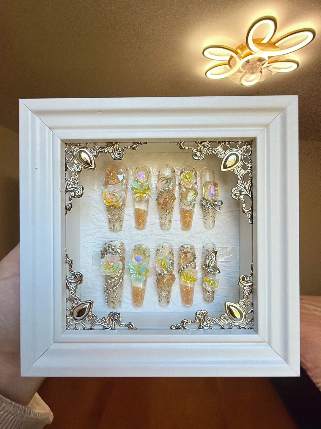 Golden Hourglass Press On Nails | Moving Liquid Nails - photo 4