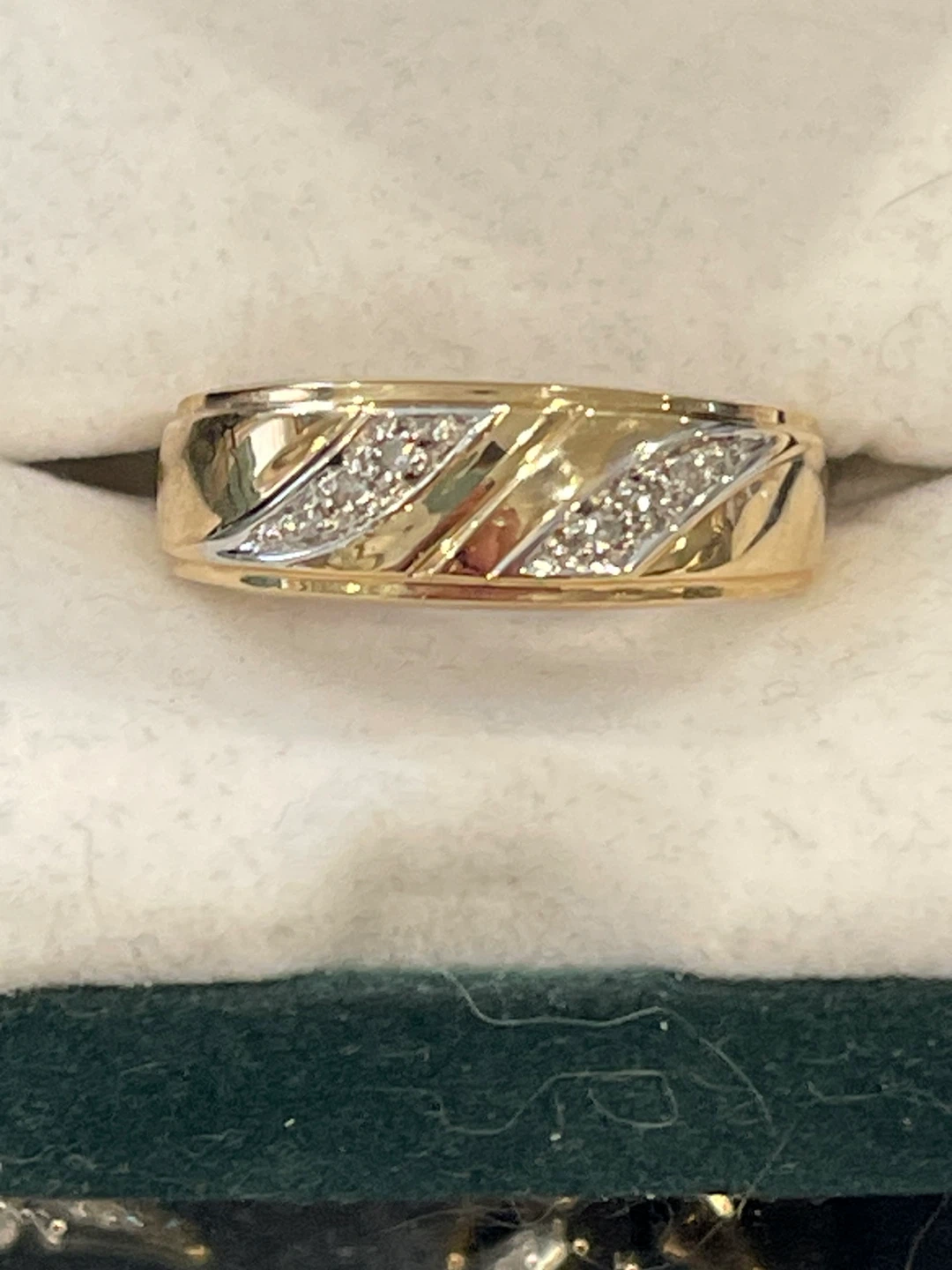 10k solid yellow Gold Diamond Ring