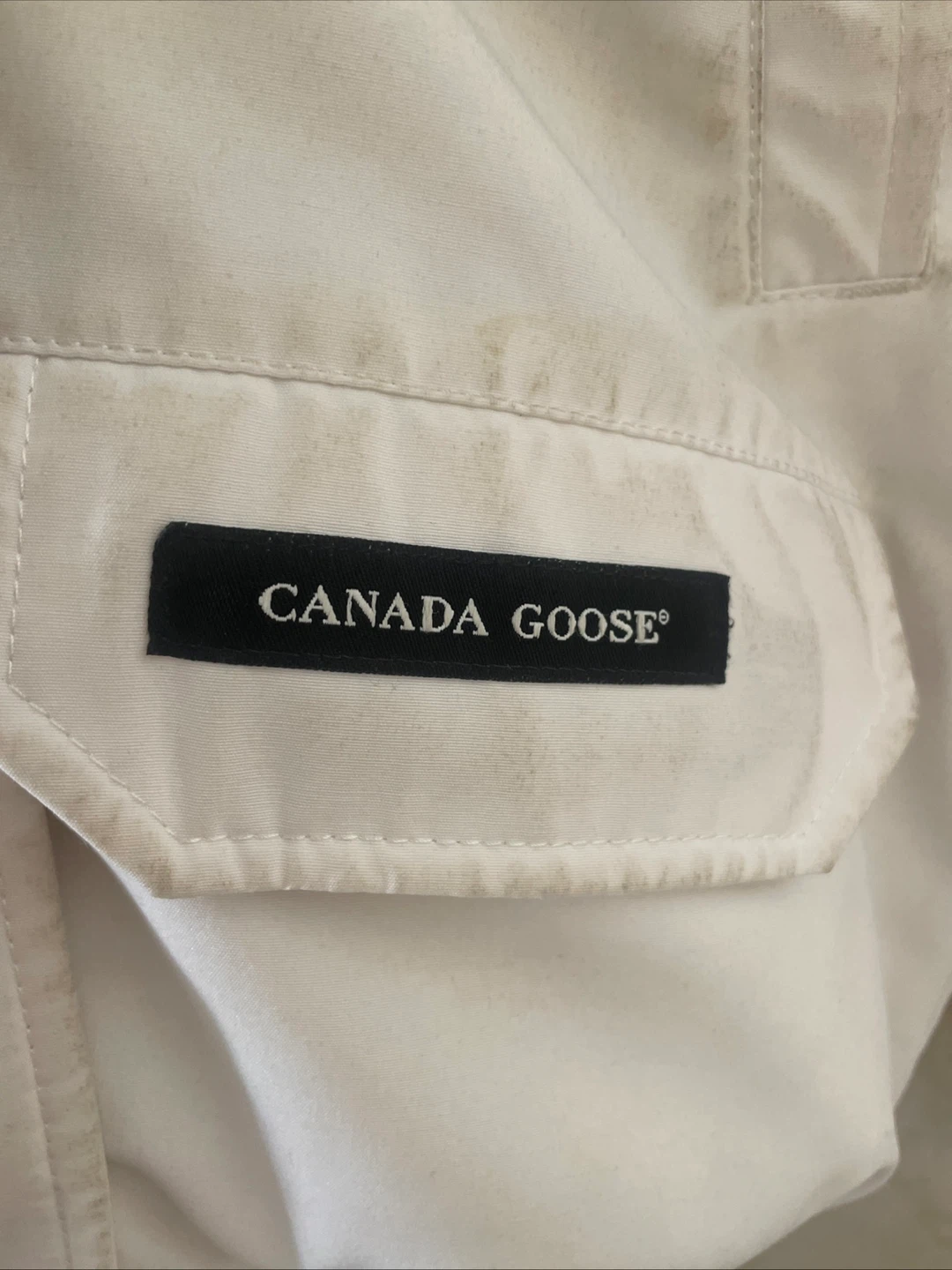 Canada Goose White Bomber Jacket - photo 2