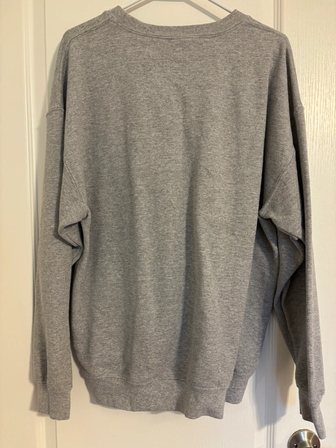 Gildan Crewneck Sweatshirt - Size Large - photo 3