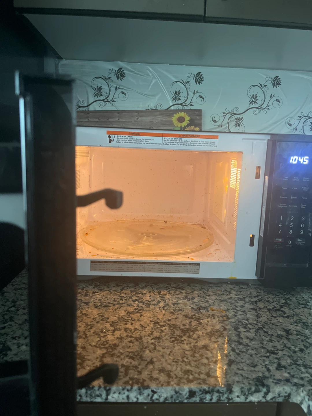 Insignia Microwave - photo 2