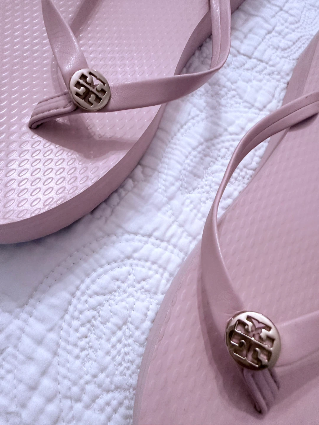 Tory Burch Pink Flip Flops Size 9M - photo 4