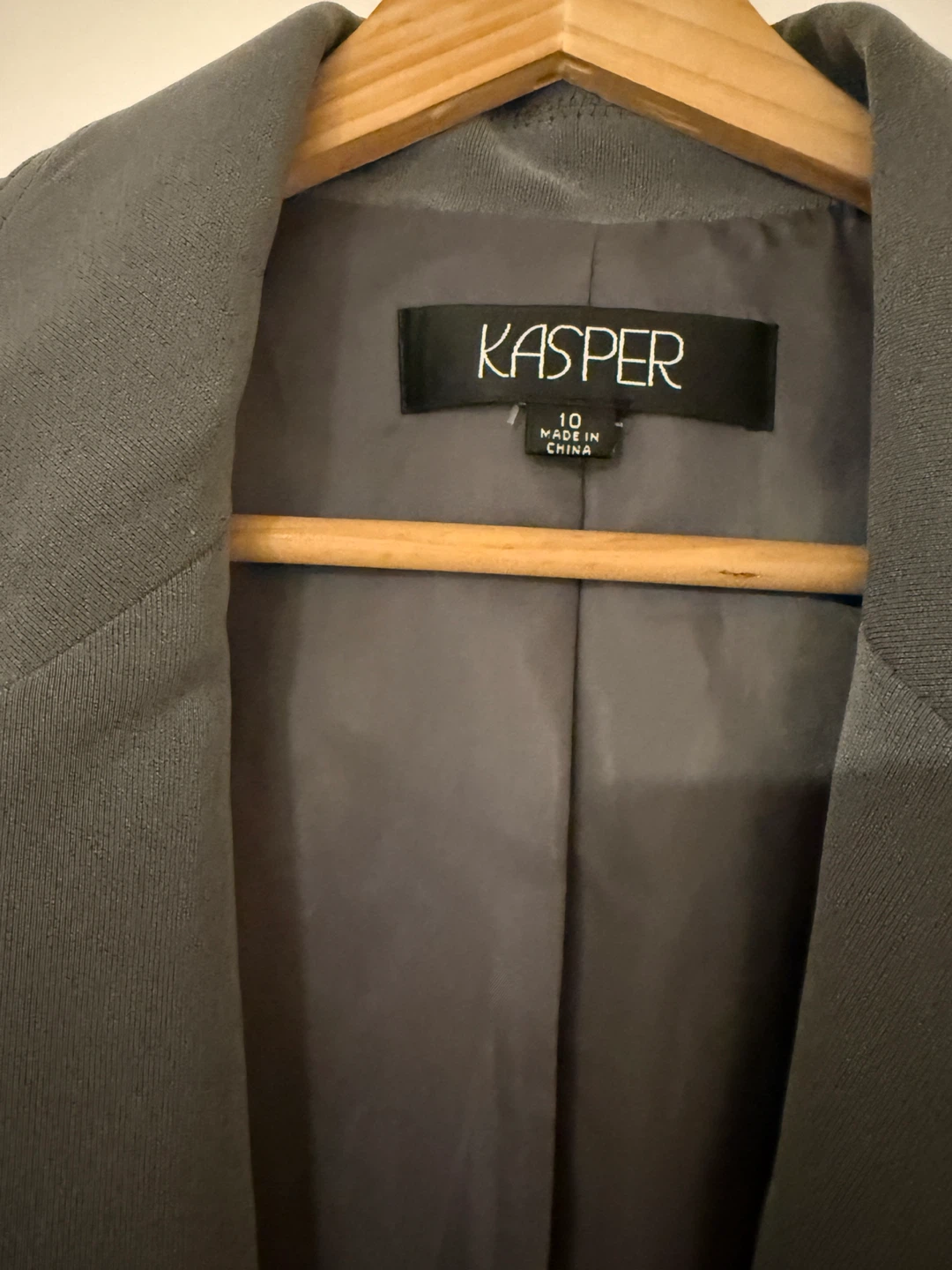 Kasper Women's Grey Blazer Size 10 - photo 2