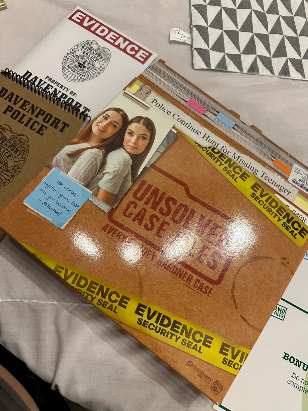 Unsolved Case Files Avery & Joey Gardner Mystery Game