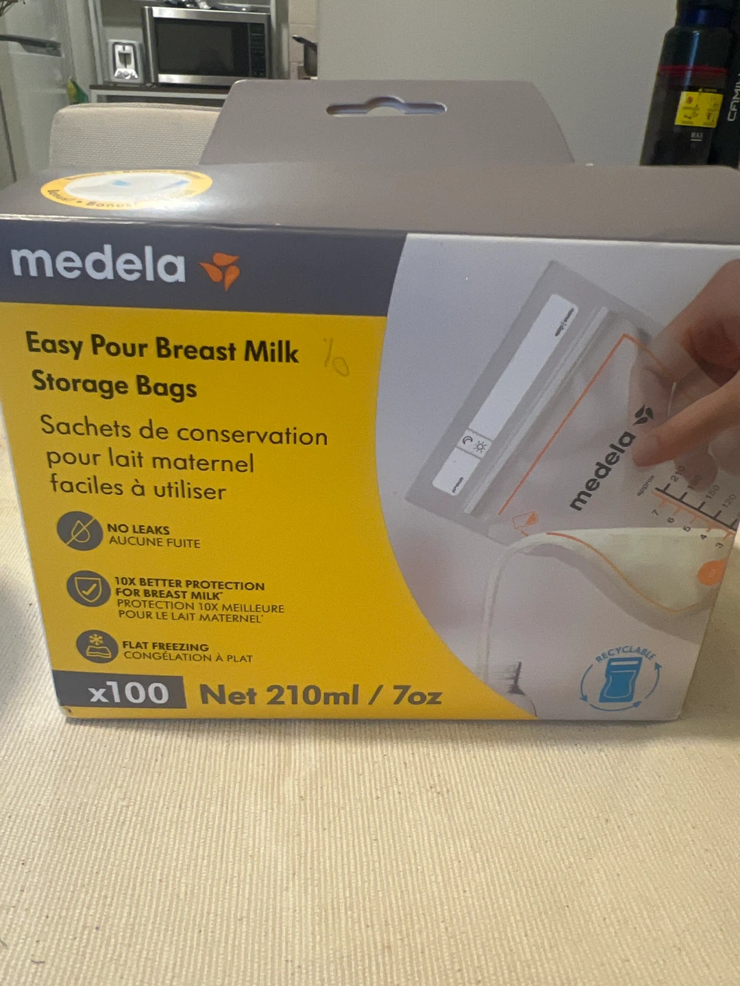Medela Easy Pour Breast Milk Storage Bags, 210ml/7oz, 100 Count - photo 2