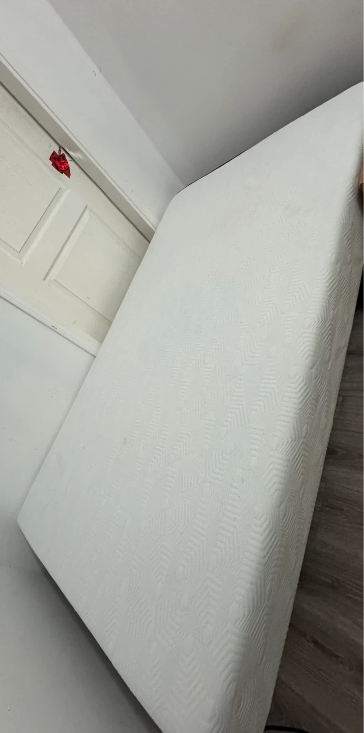 Twin mattress