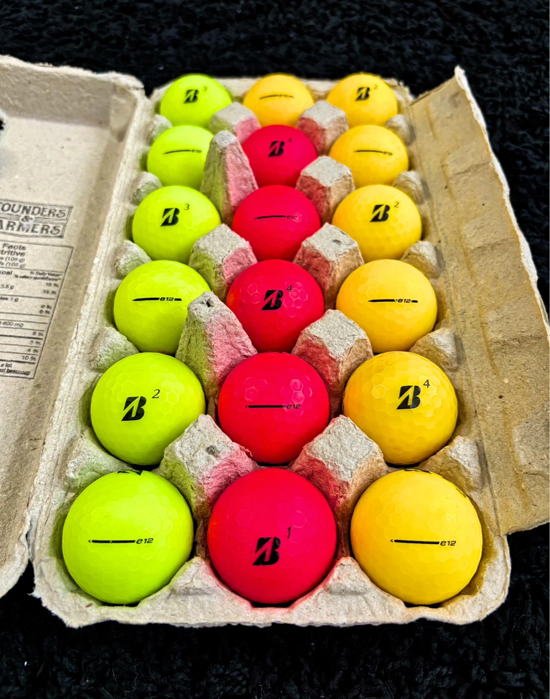 18 Bridgestone E12 Coloured Golf Balls