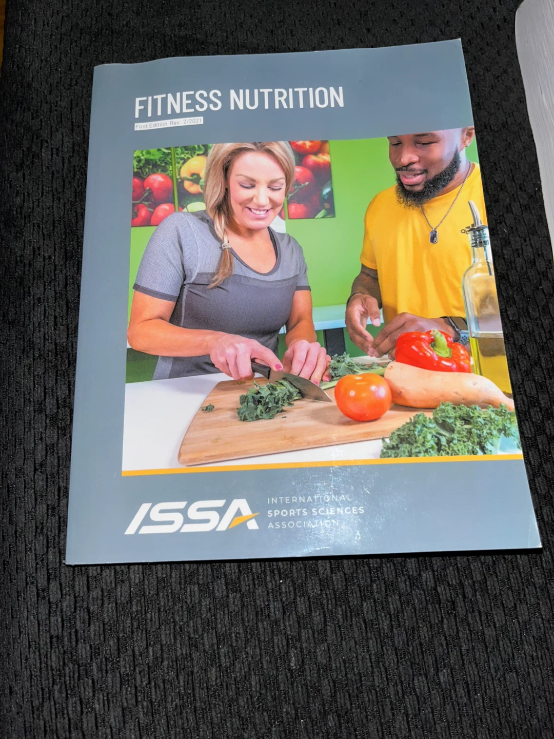 ISSA training , nutrition, strength books. - photo 2
