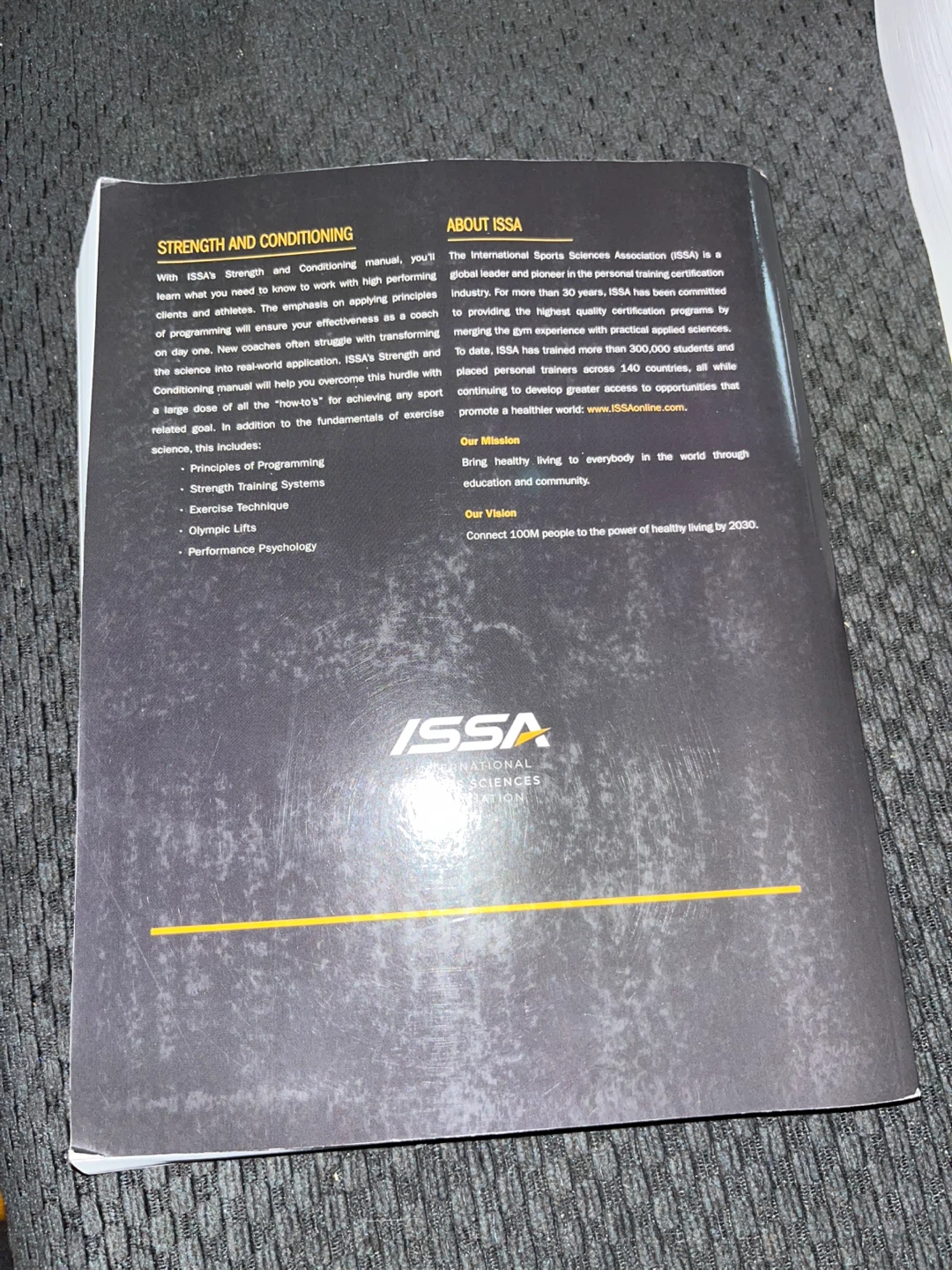 ISSA training , nutrition, strength books. - photo 5