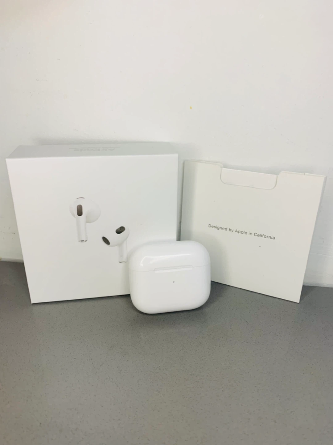Apple AirPods (3rd generation)