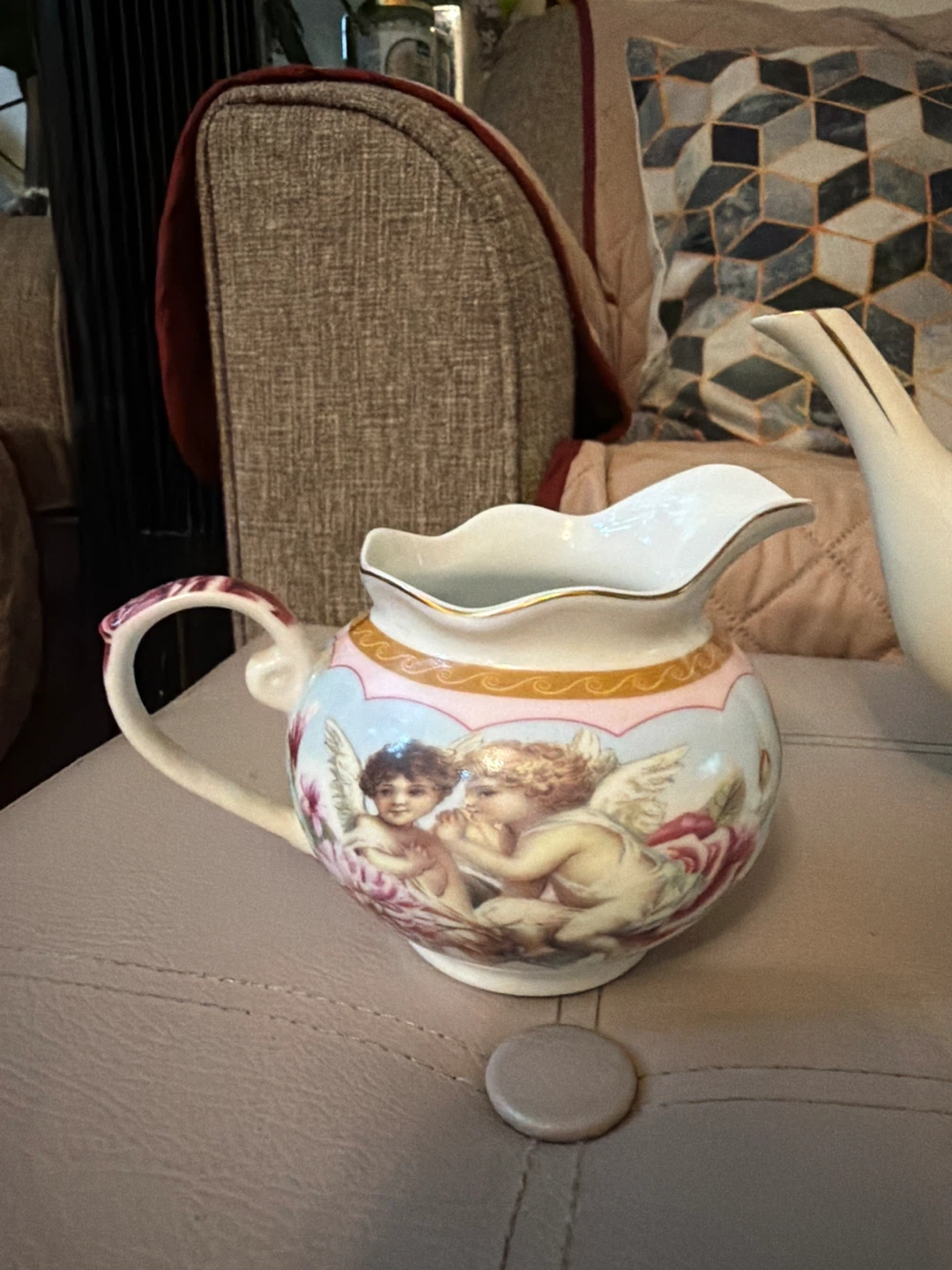 Royal Elfreda Country Rose Teapot and Creamer Set - photo 2