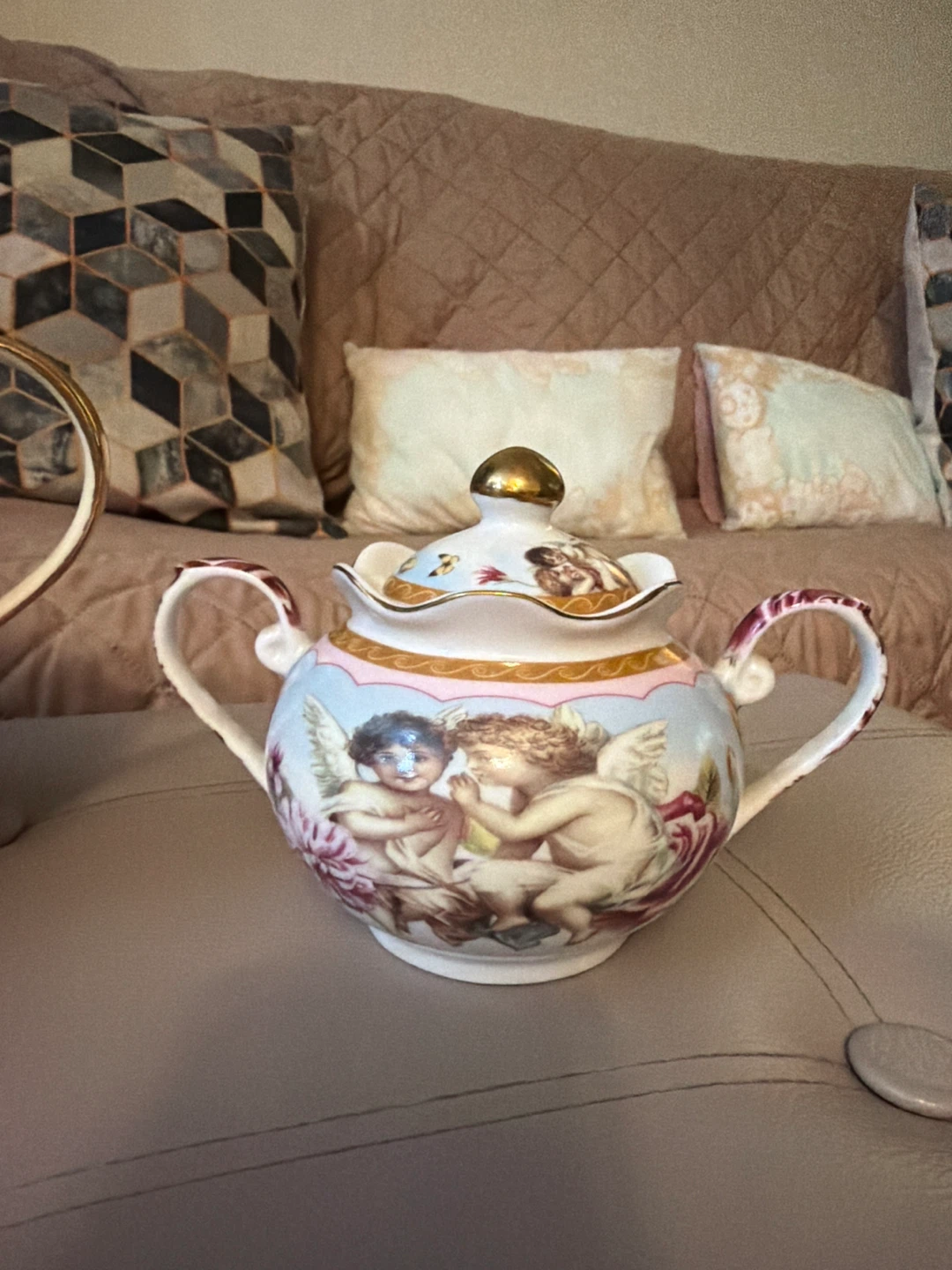 Royal Elfreda Country Rose Teapot and Creamer Set - photo 3