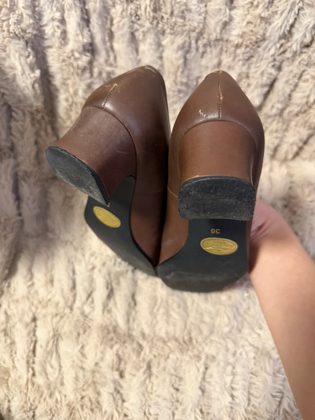 Authentic Yves Saint Laurent Brown Size 36 - photo 3