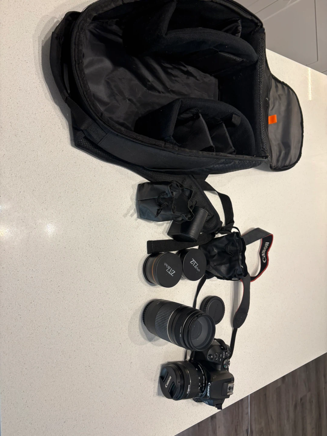 Canon DSLR Camera - photo 3