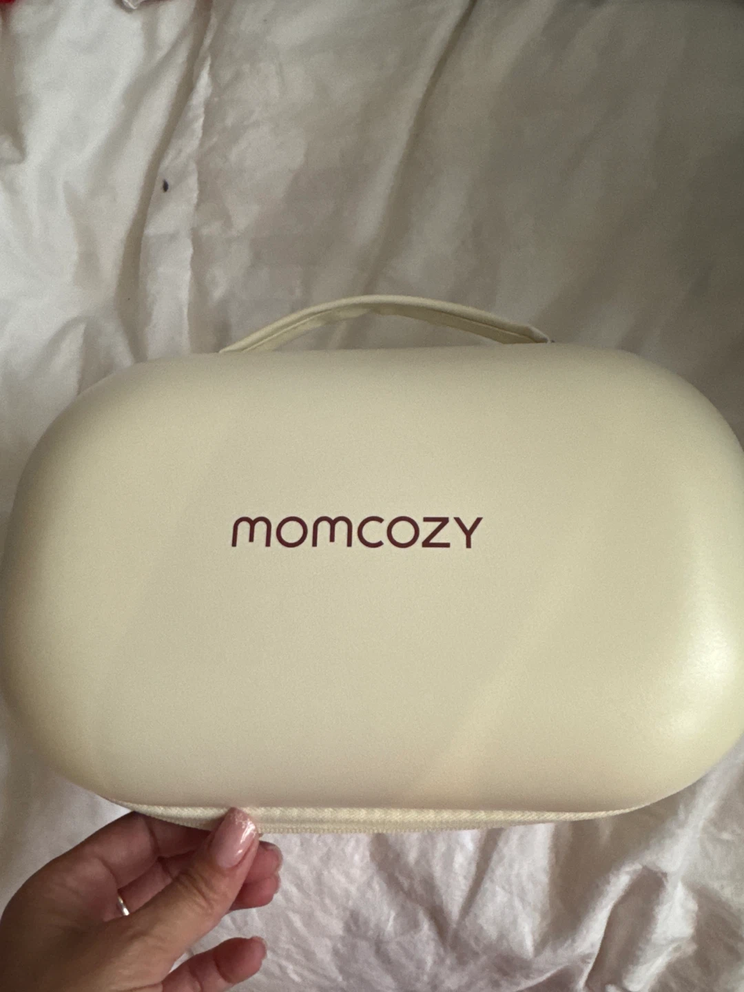Momcozy Wearable Breast Pump with Carrying Case - photo 2