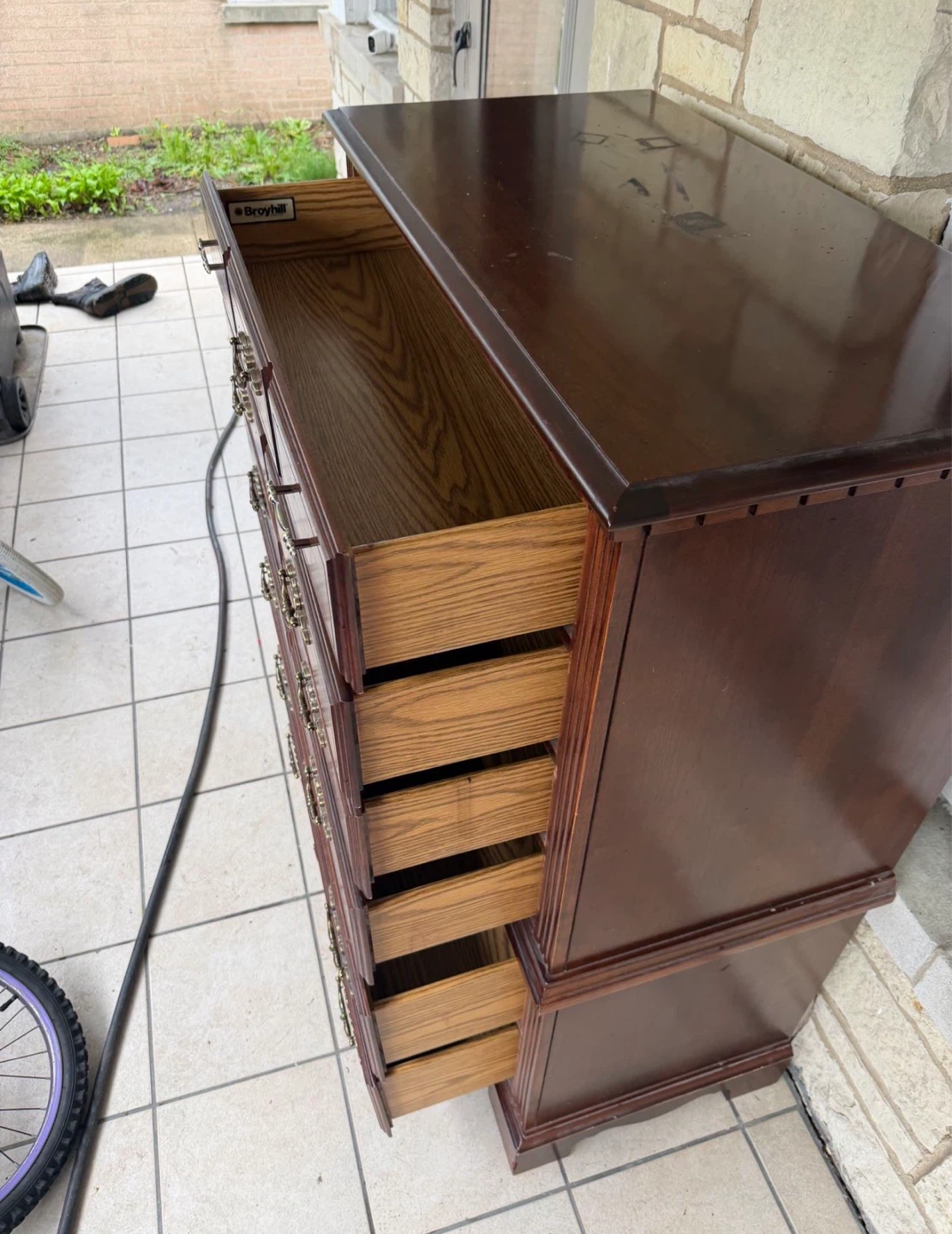Broyhill Cherry Wood Dresser Chest - photo 3
