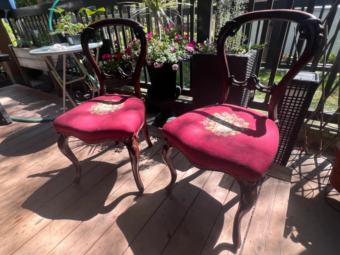 For selling Antique chairs