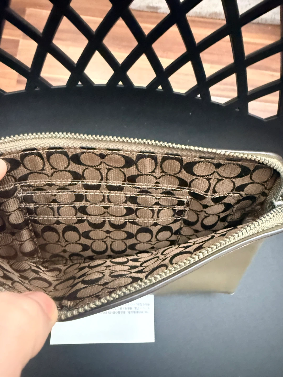 Brand new Coach Leather Wristlet Clutch - photo 2