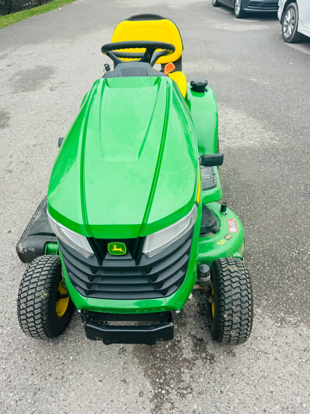 John Deere X350 Riding Lawn Mower - photo 2
