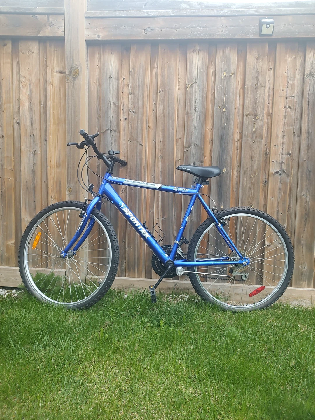 Sportek Ridge Runner 18-Speed Mountain Bike