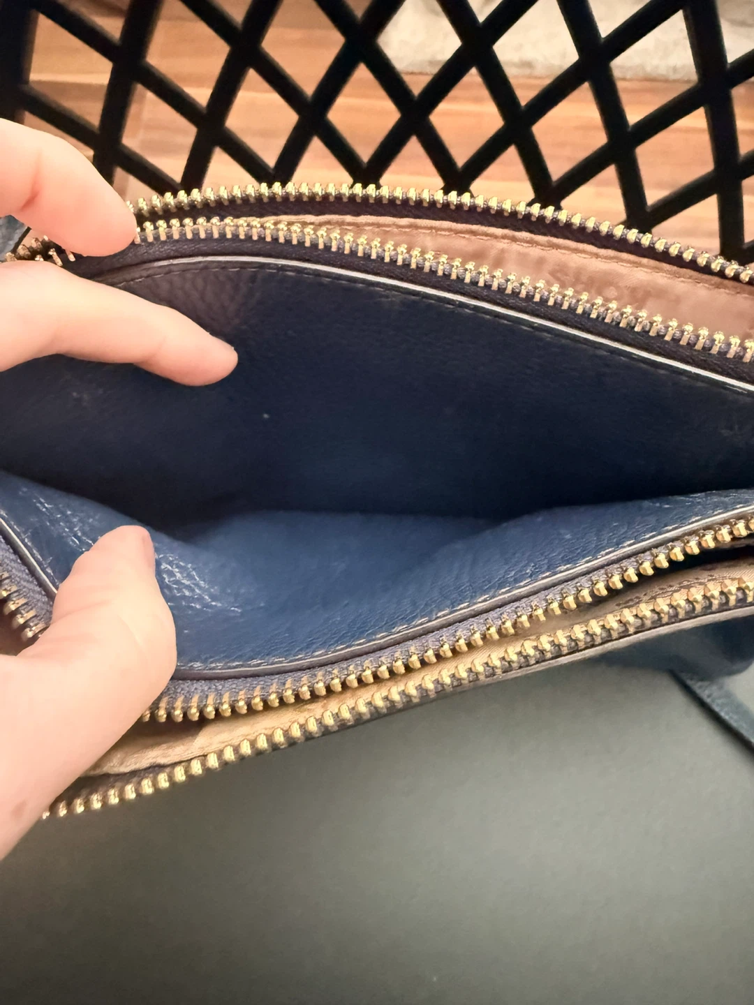 Michael Kors navy Blue Leather crossbody purse - photo 5