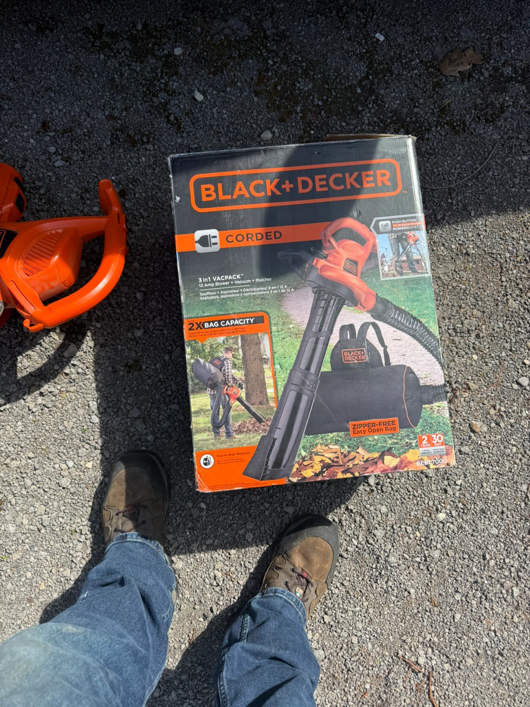 BLACK+DECKER 3-in-1 Corded Leaf Blower, Vacuum, Mulcher - photo 2