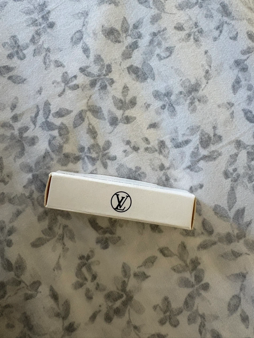 Louis Vuitton Les Sables Roses Eau de Parfum 2ml Sample - photo 2