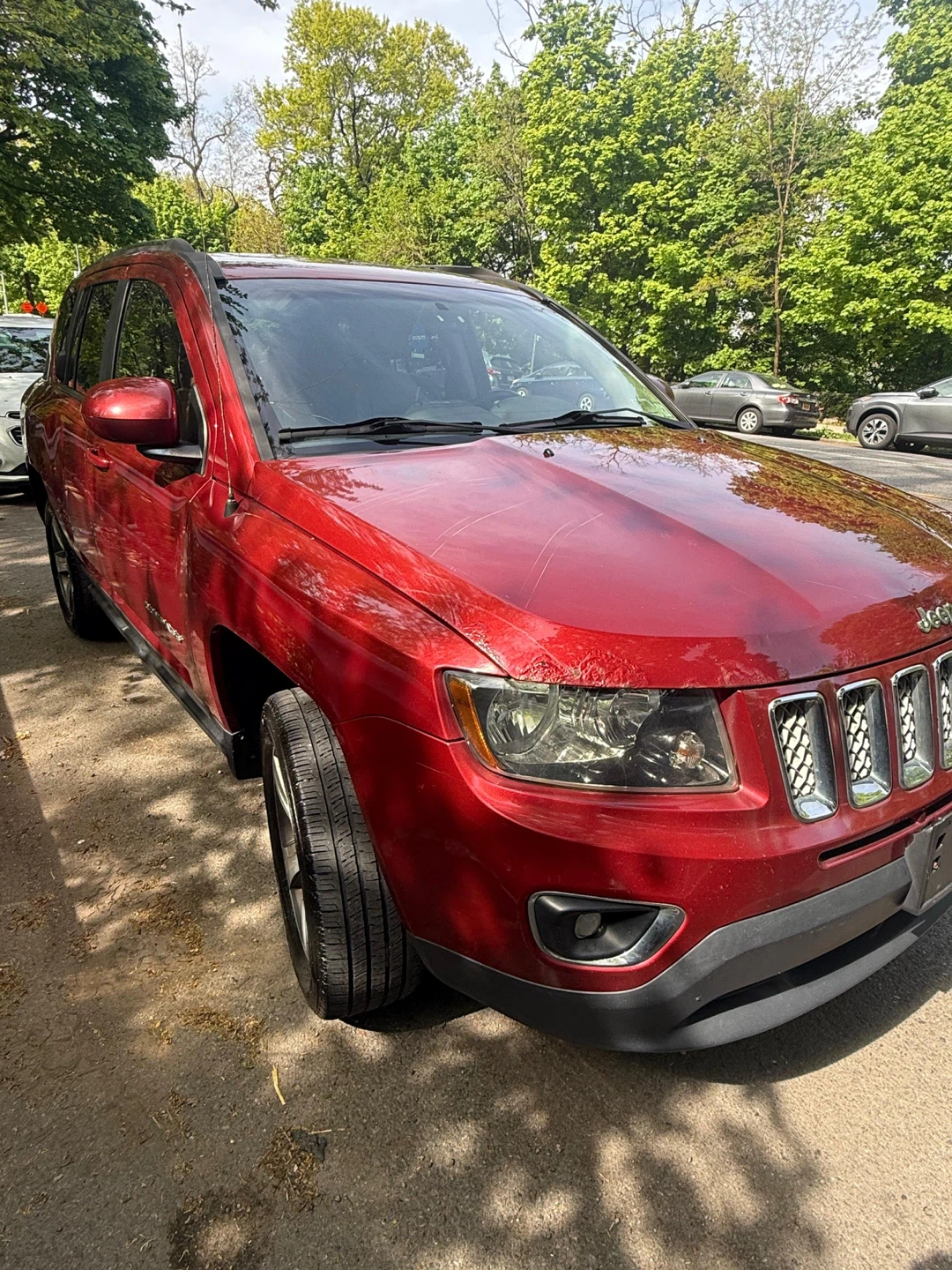 Red Jeep Compass SUV 2017 - photo 4