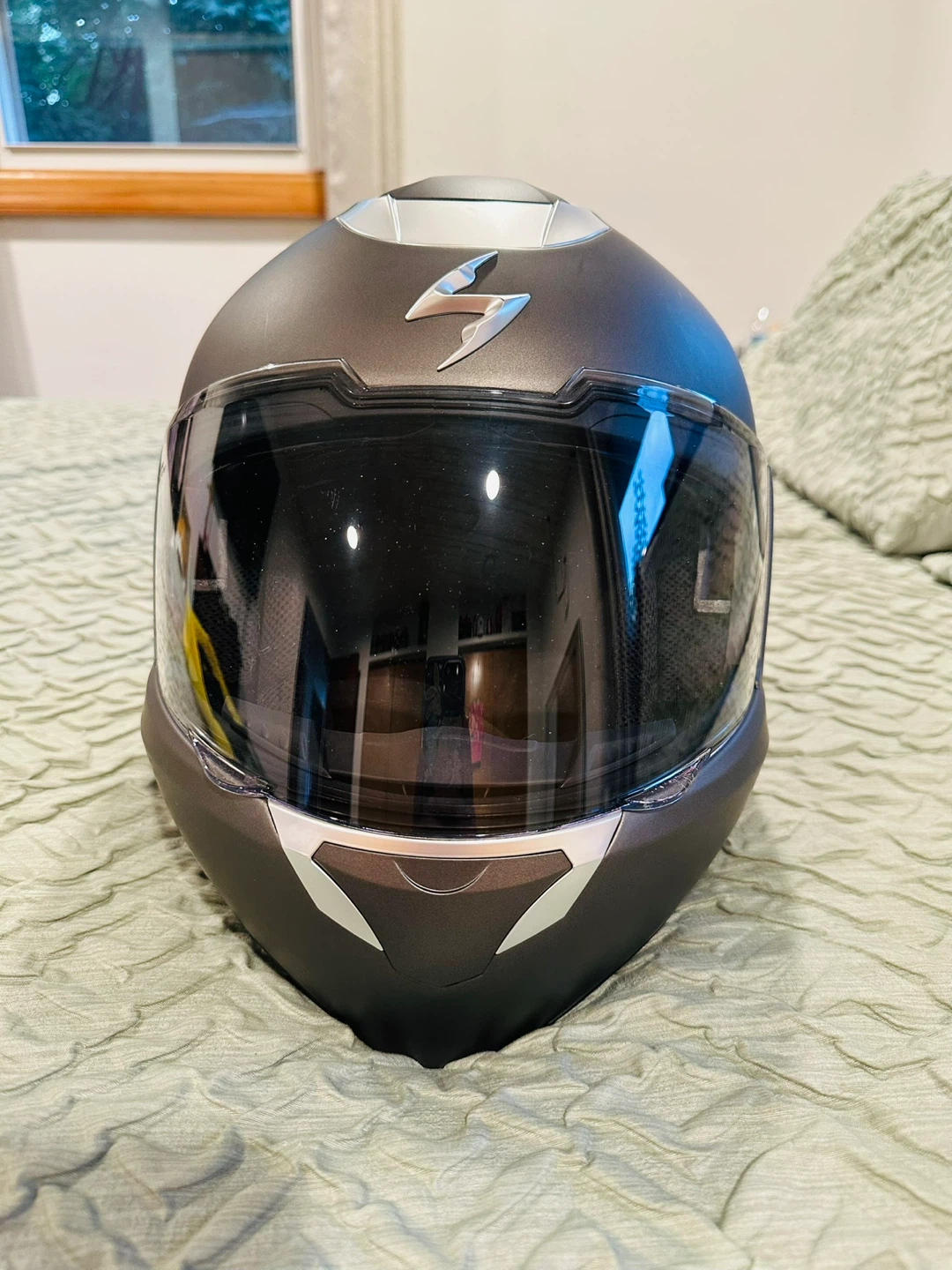 Scorpio EXO 900 motorcycle helmet. Size M