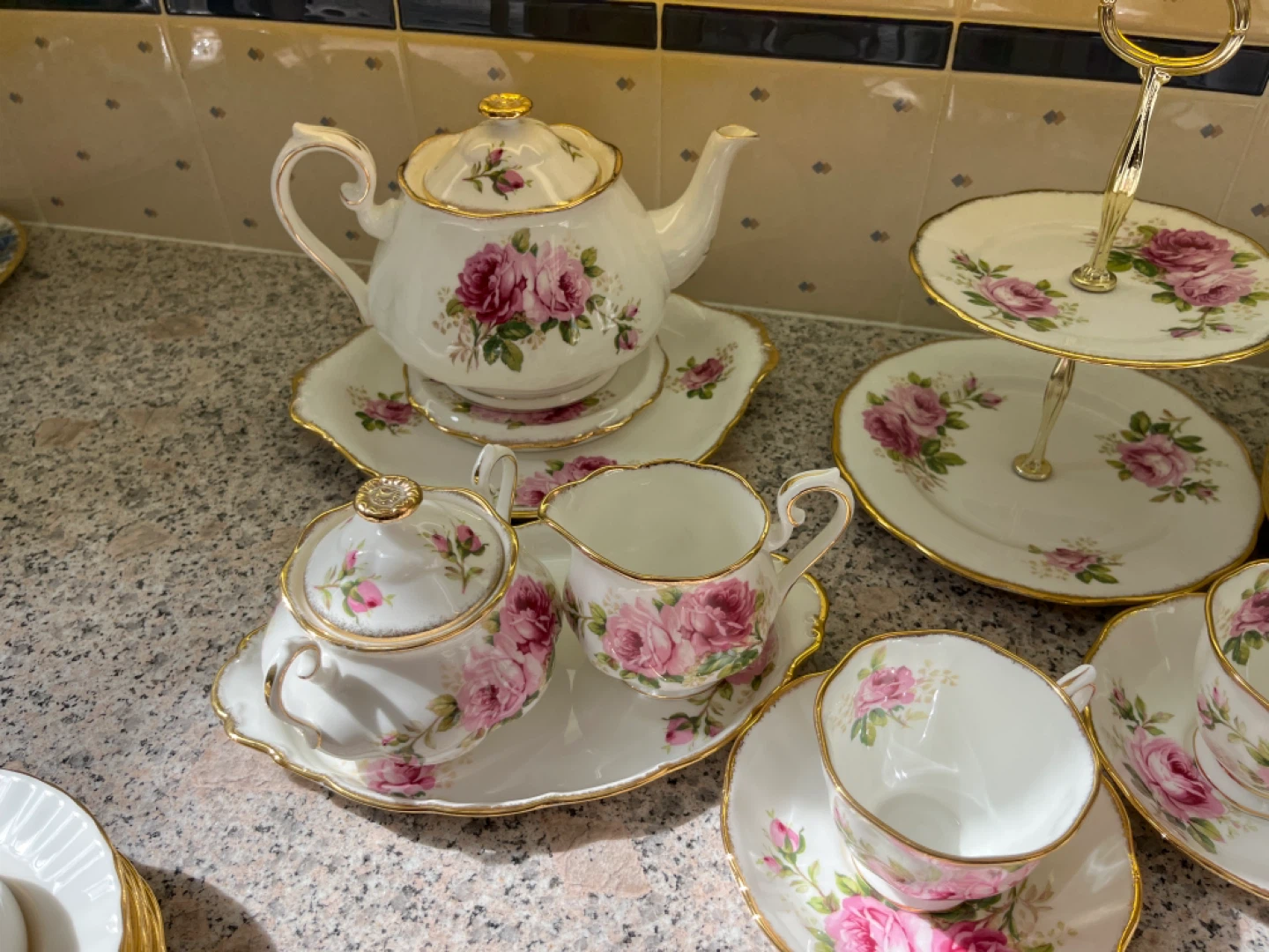 Royal Albert "Rose Confetti" Teacup Set - photo 3