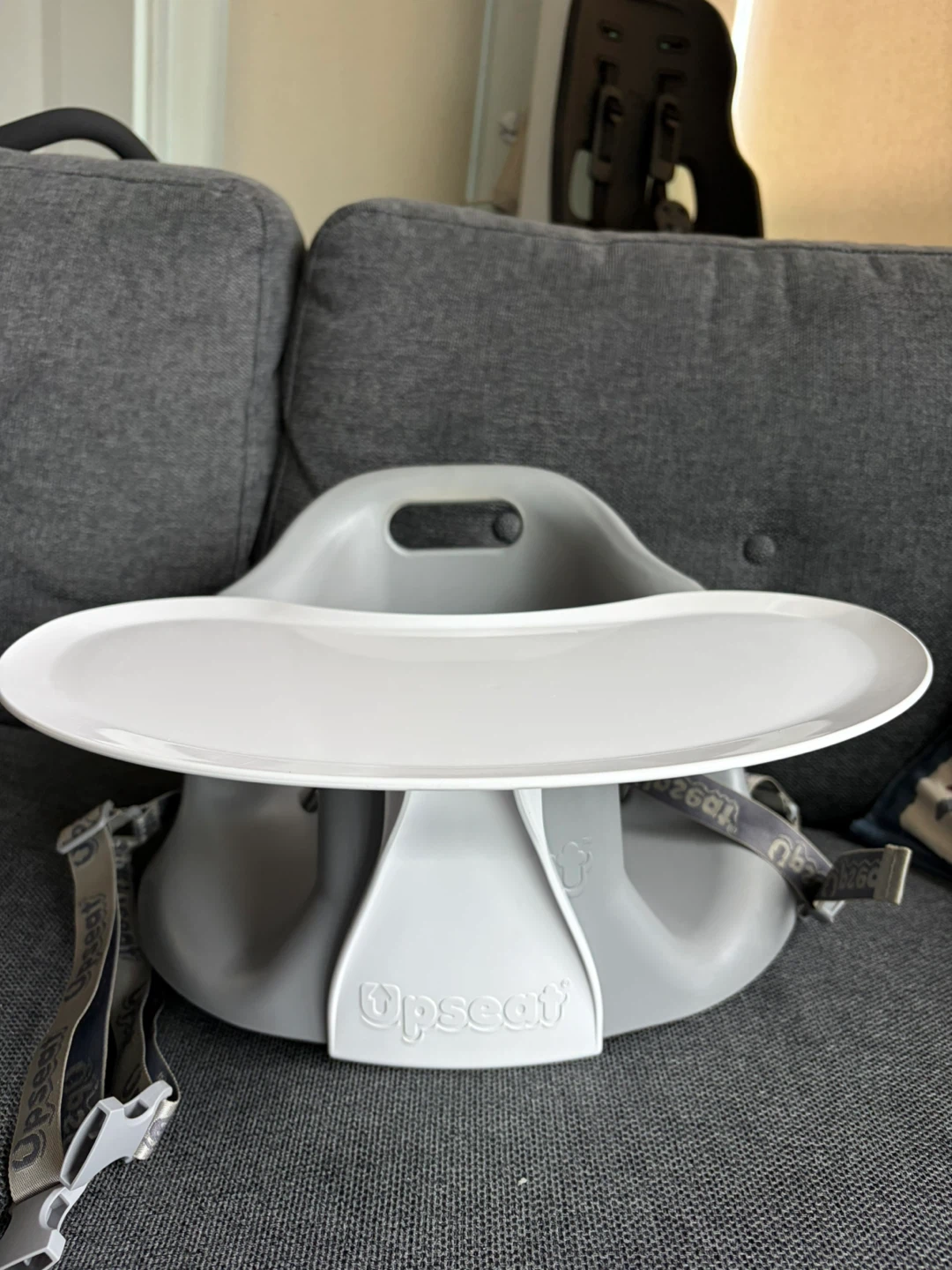 Upseat - baby floor and booster seat