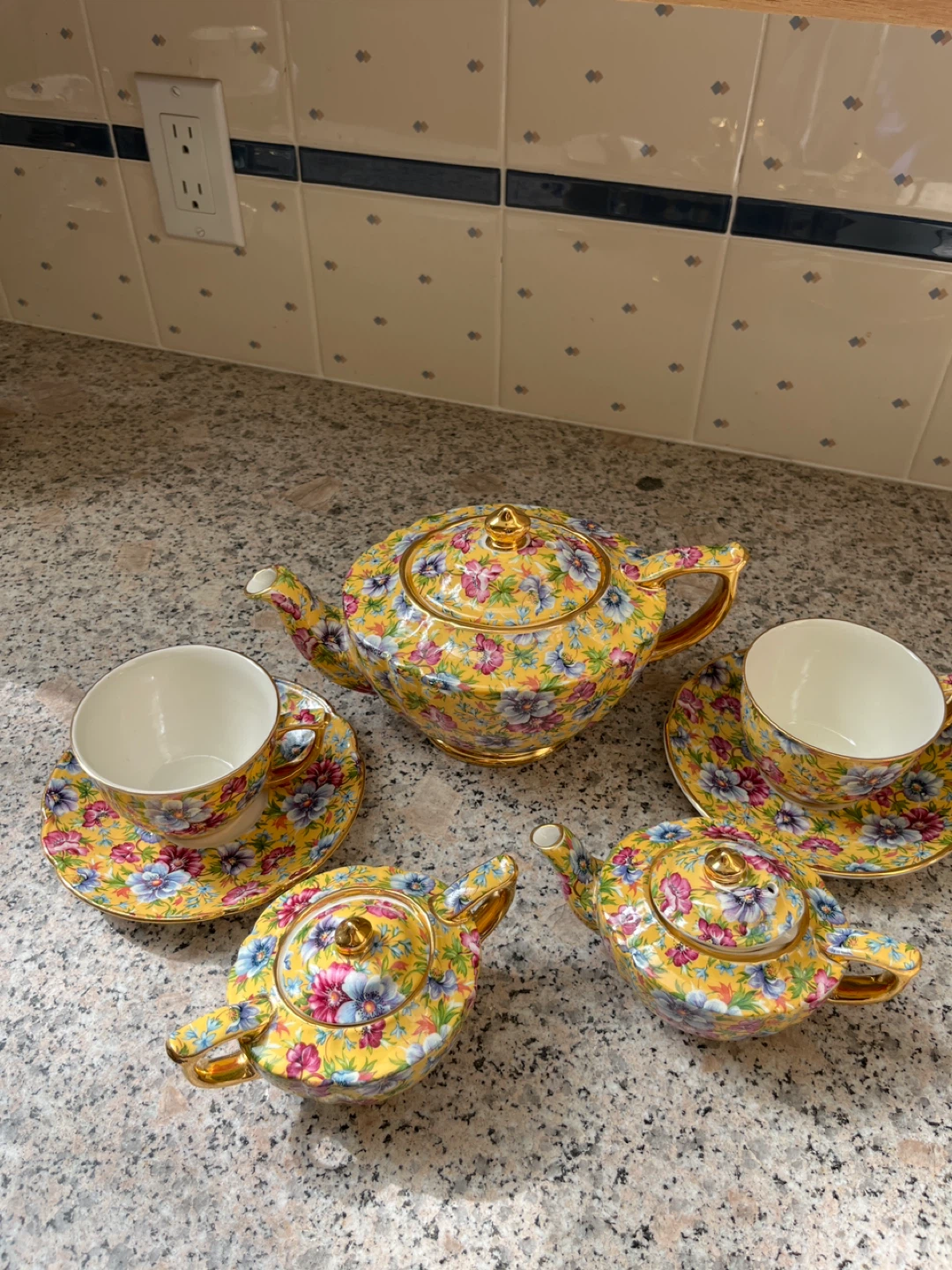 James Sadler Sophie Collection Teapot & Cups Set - photo 3