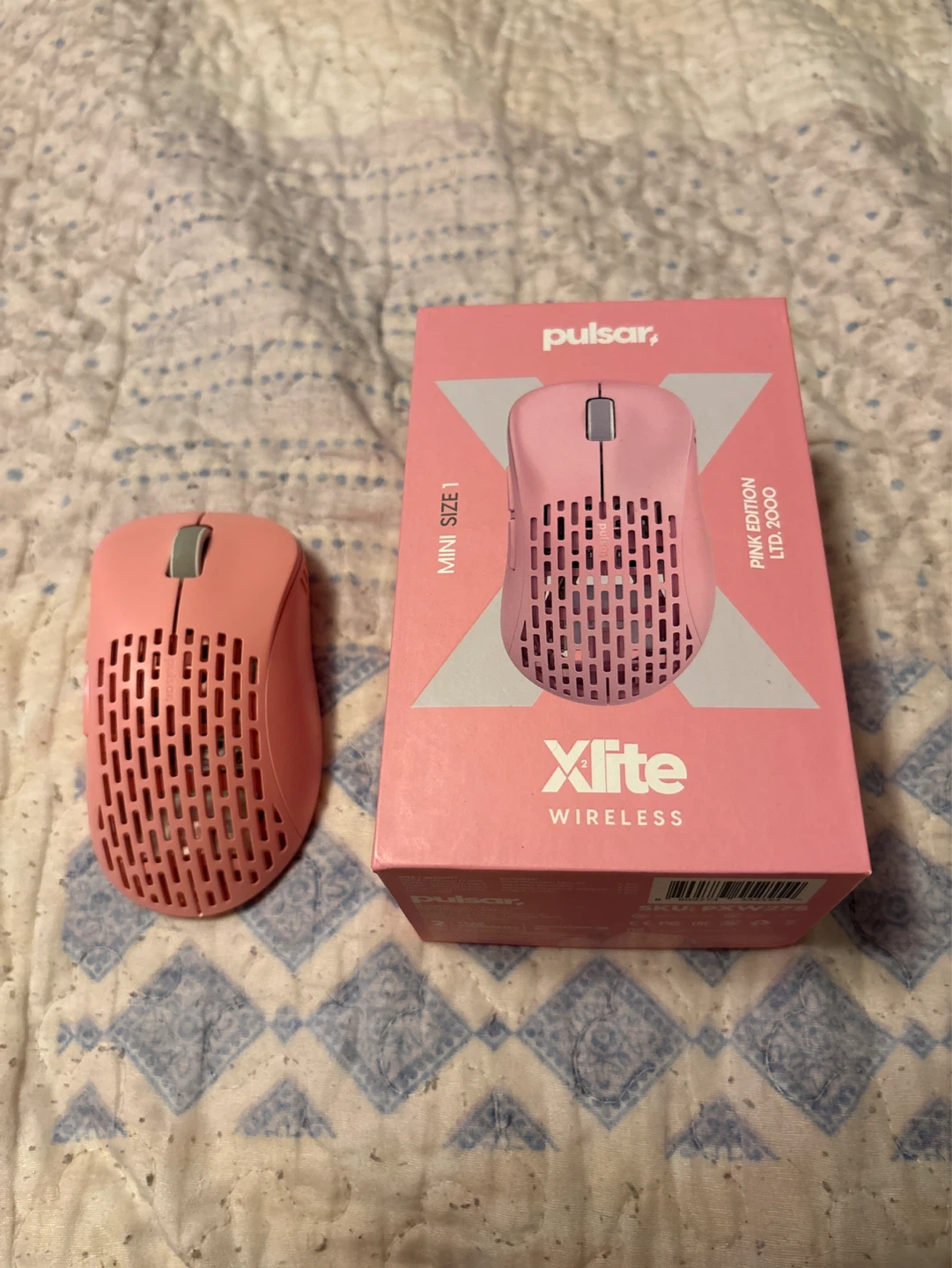 Pulsar Xlite Wireless Pink Edition Mini Size Gaming Mouse