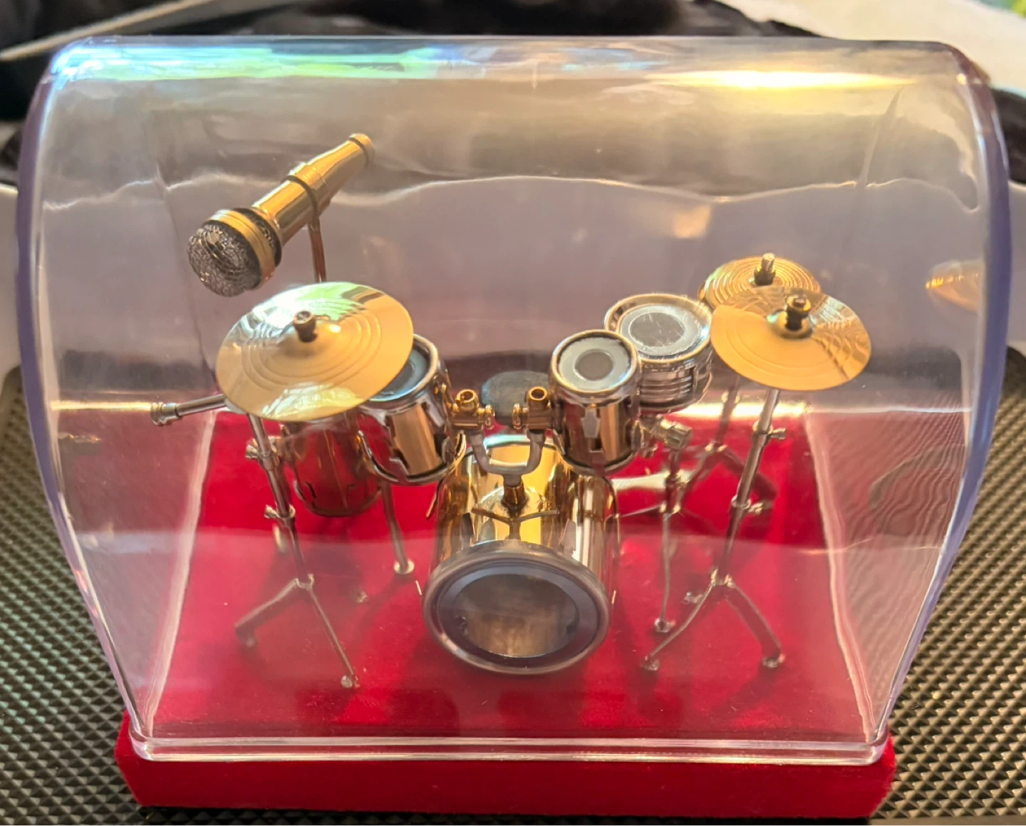 Miniature Drum Set with Microphone Display