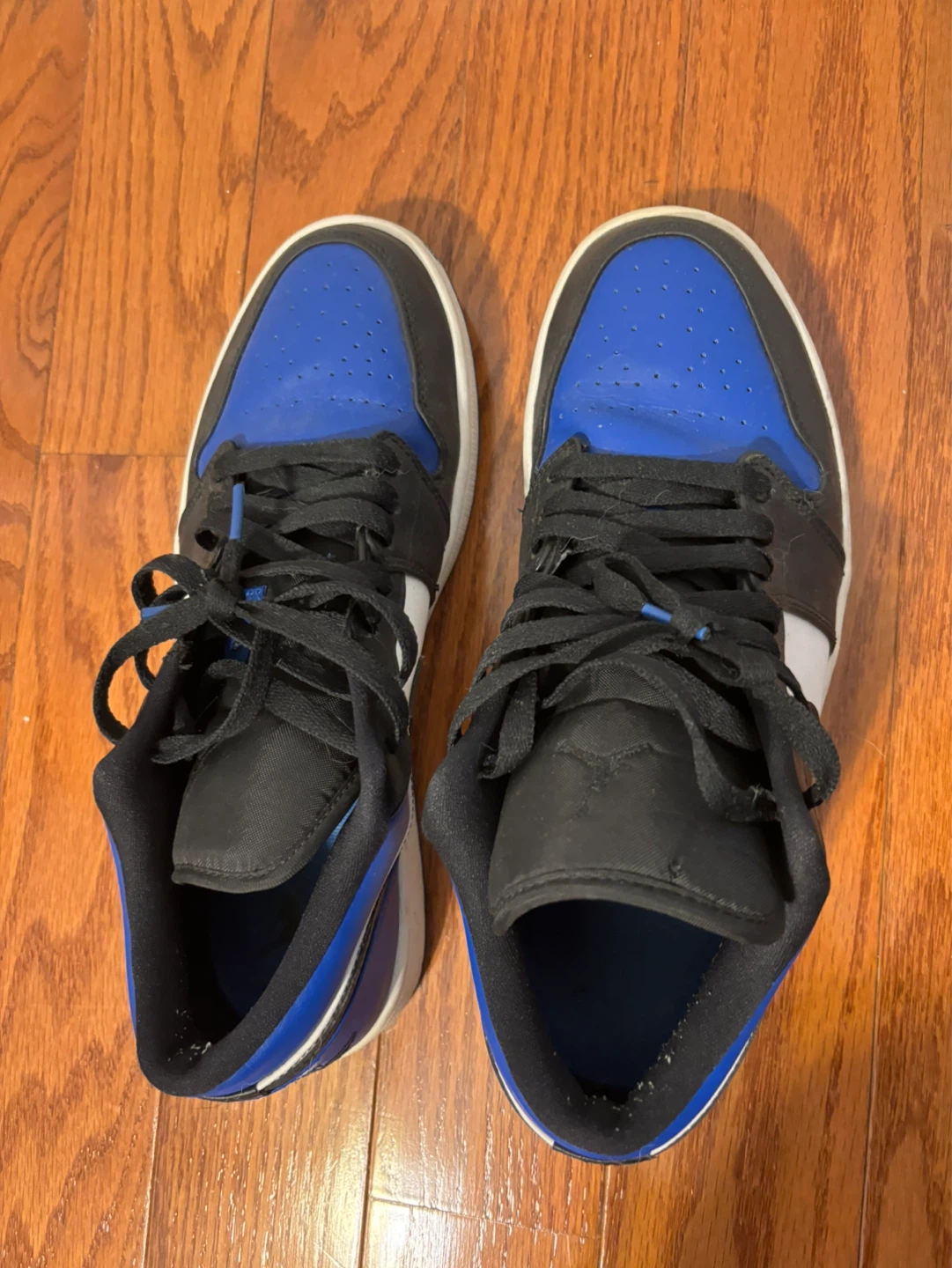 Air Jordan 1 Low SE Royal Toe Shoes