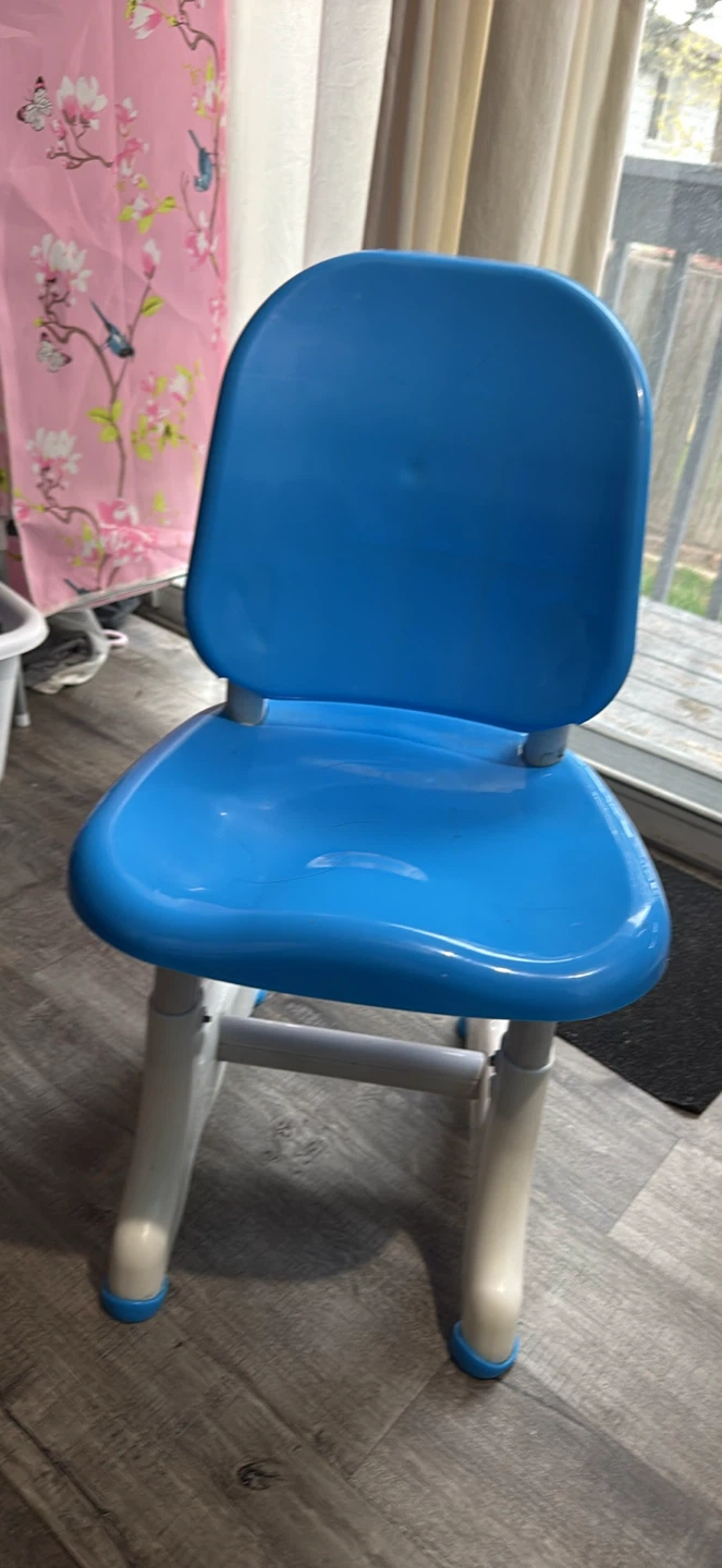 Blue Kids Chair and Desk Set - photo 2