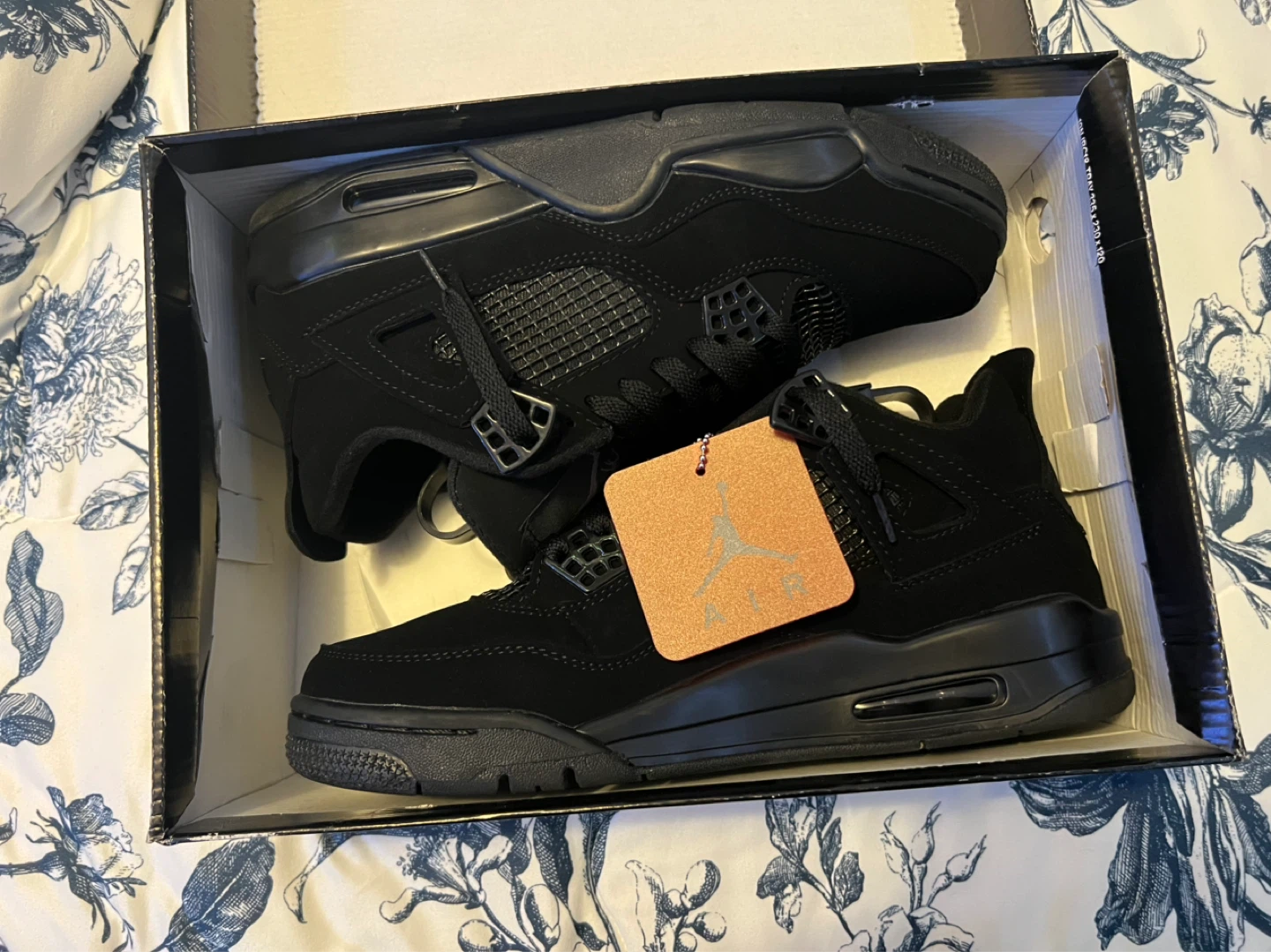 Air Jordan 4 Retro Black Cat (US 9.5) - photo 4