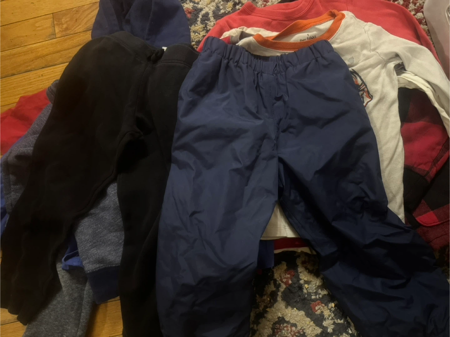 Bundle of Boys' Clothes size 5T 🌱 - photo 2