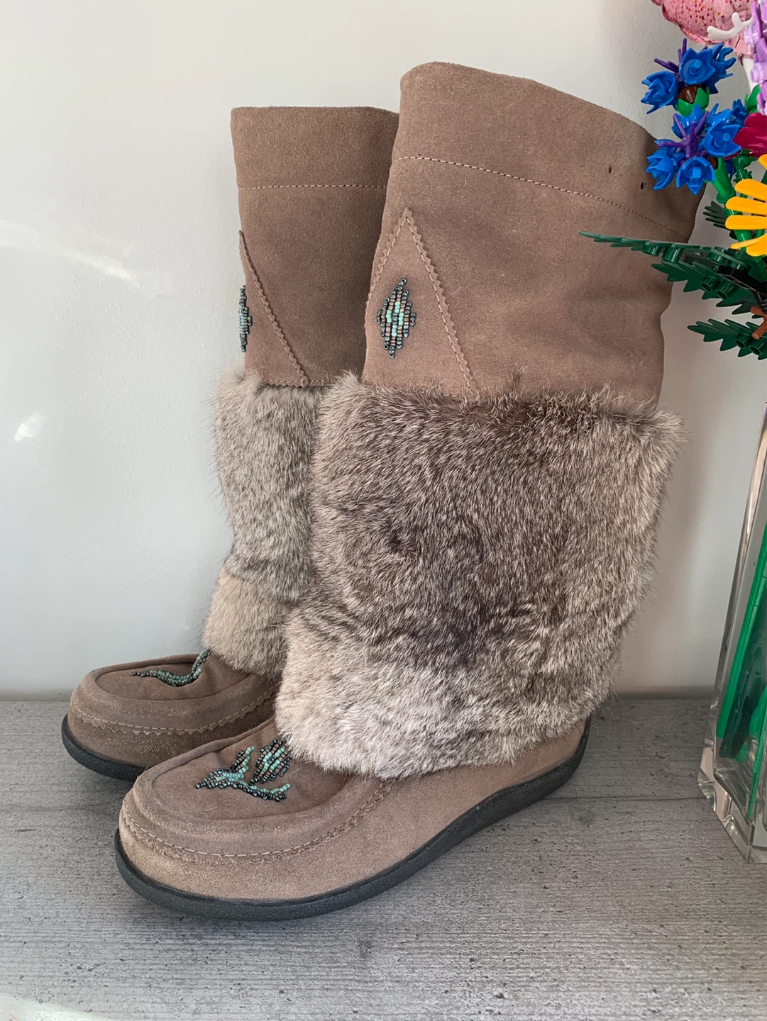 MUKS Women's Boots Size 8