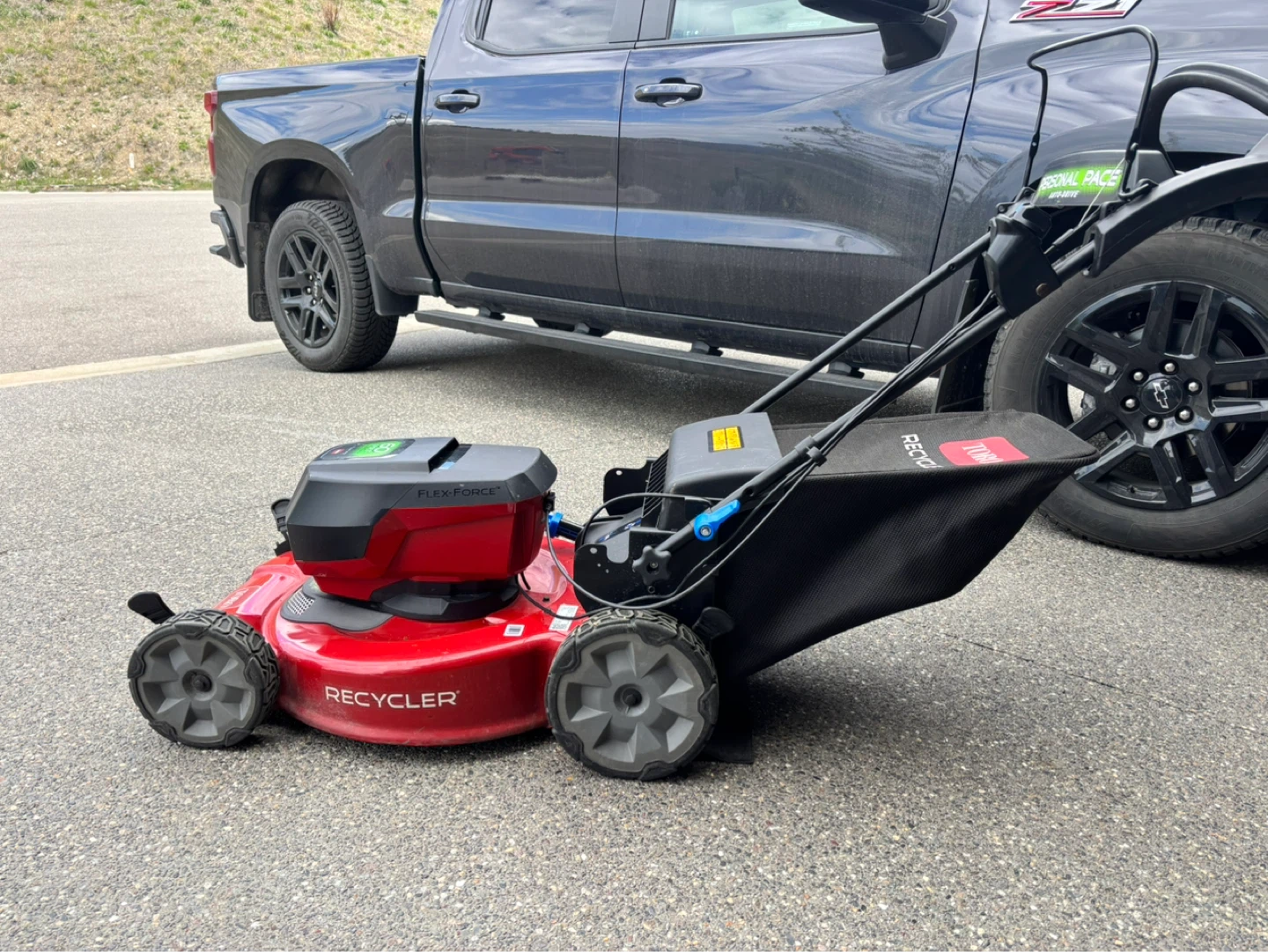 Toro Recycler 60V Electric Lawn Mower - photo 2