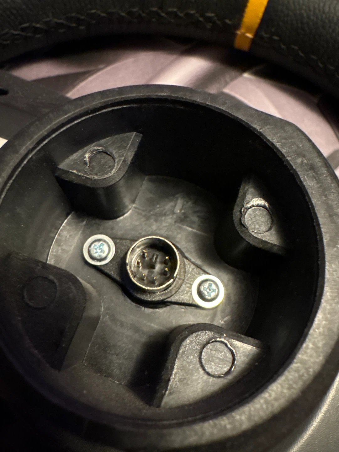 Thrustmaster TX Racing Wheel Leather Edition - photo 3