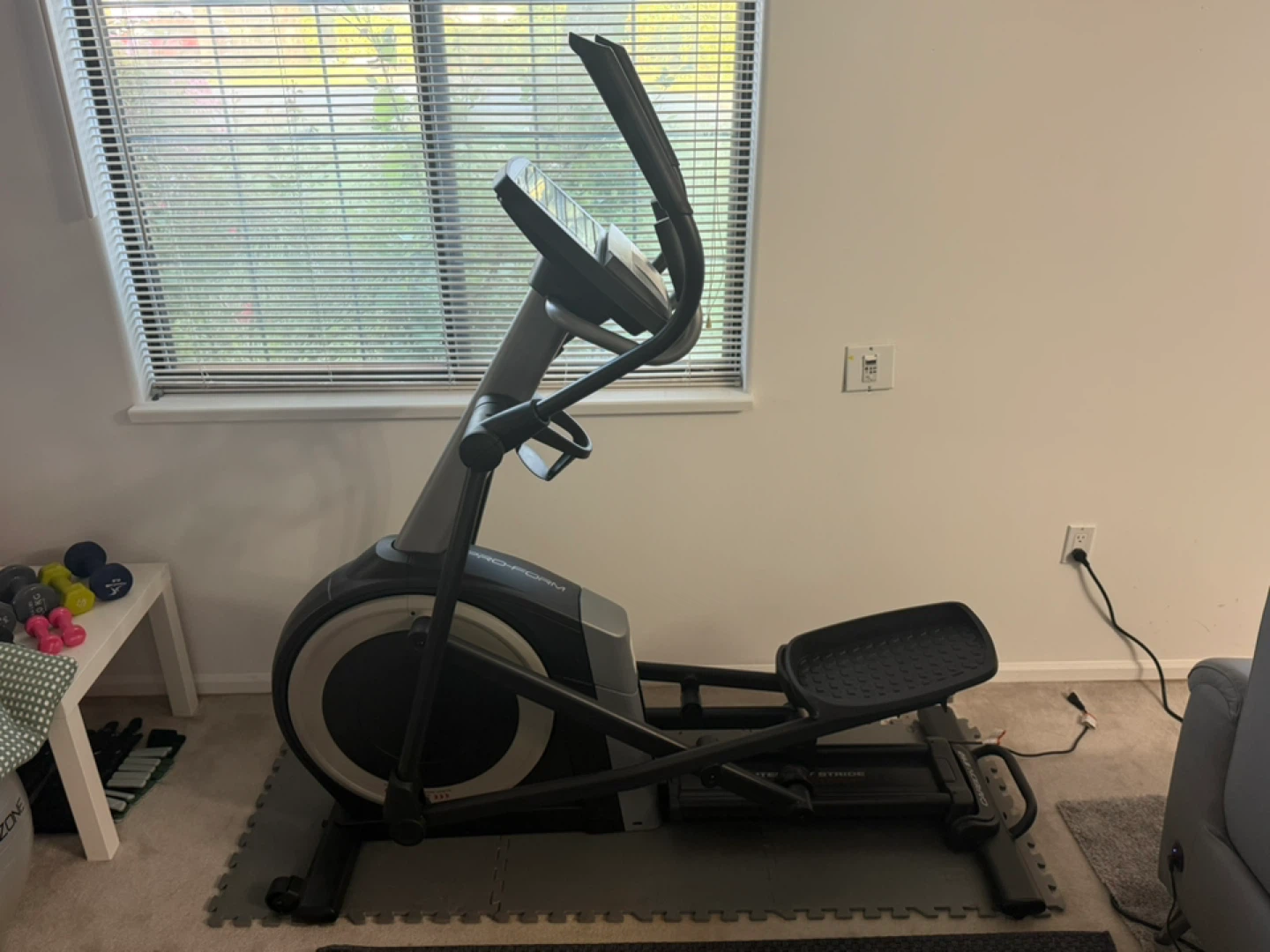ProForm Elliptical Trainer - photo 4