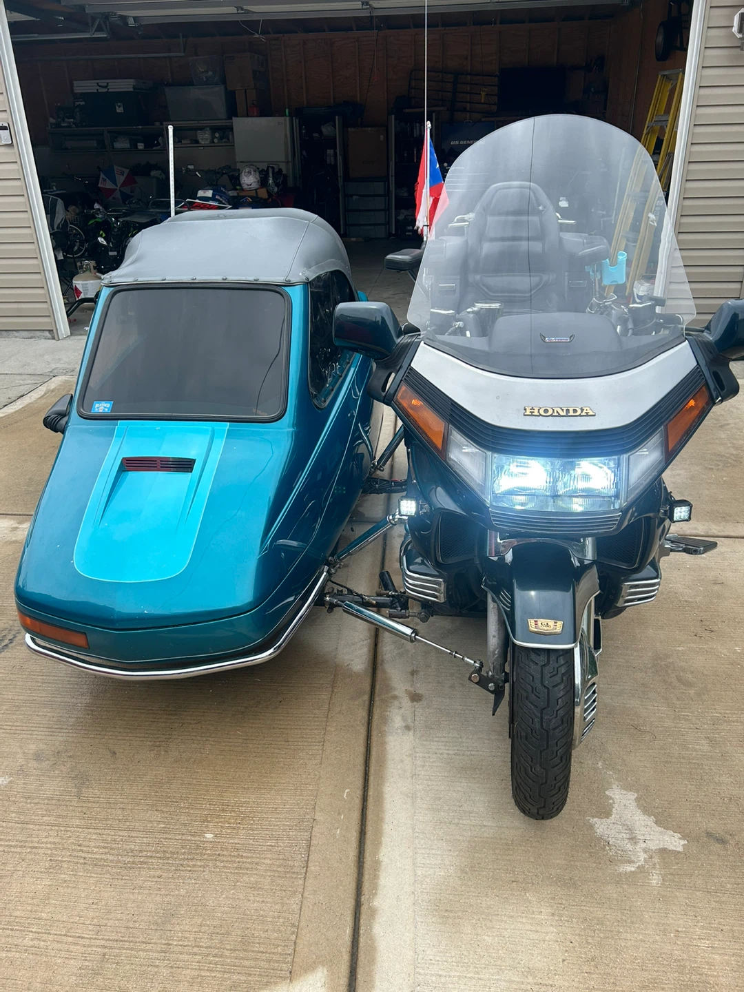 Goldwing with Sidecar - photo 2