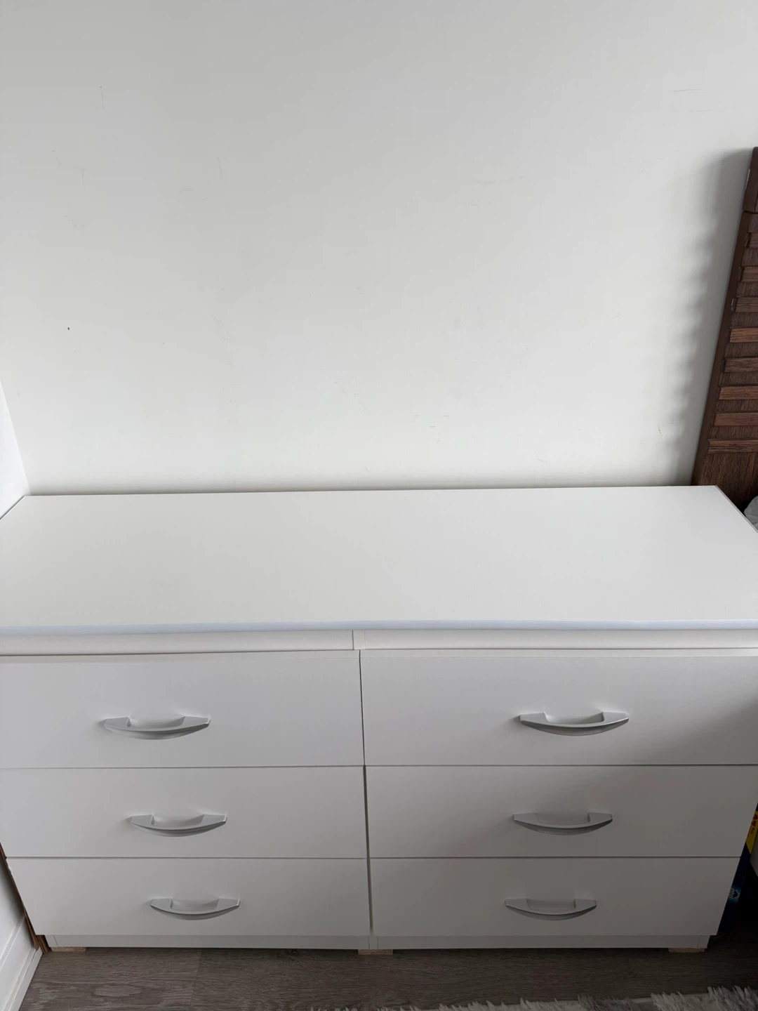White 6-Drawer Dresser - photo 2