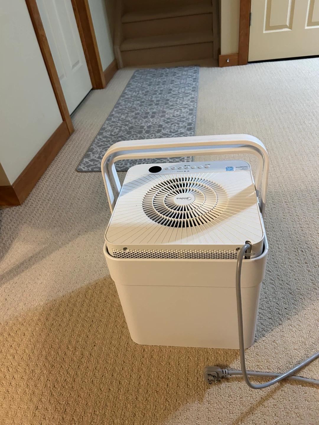 De-humidifier Midea 50 pint capacity - photo 2
